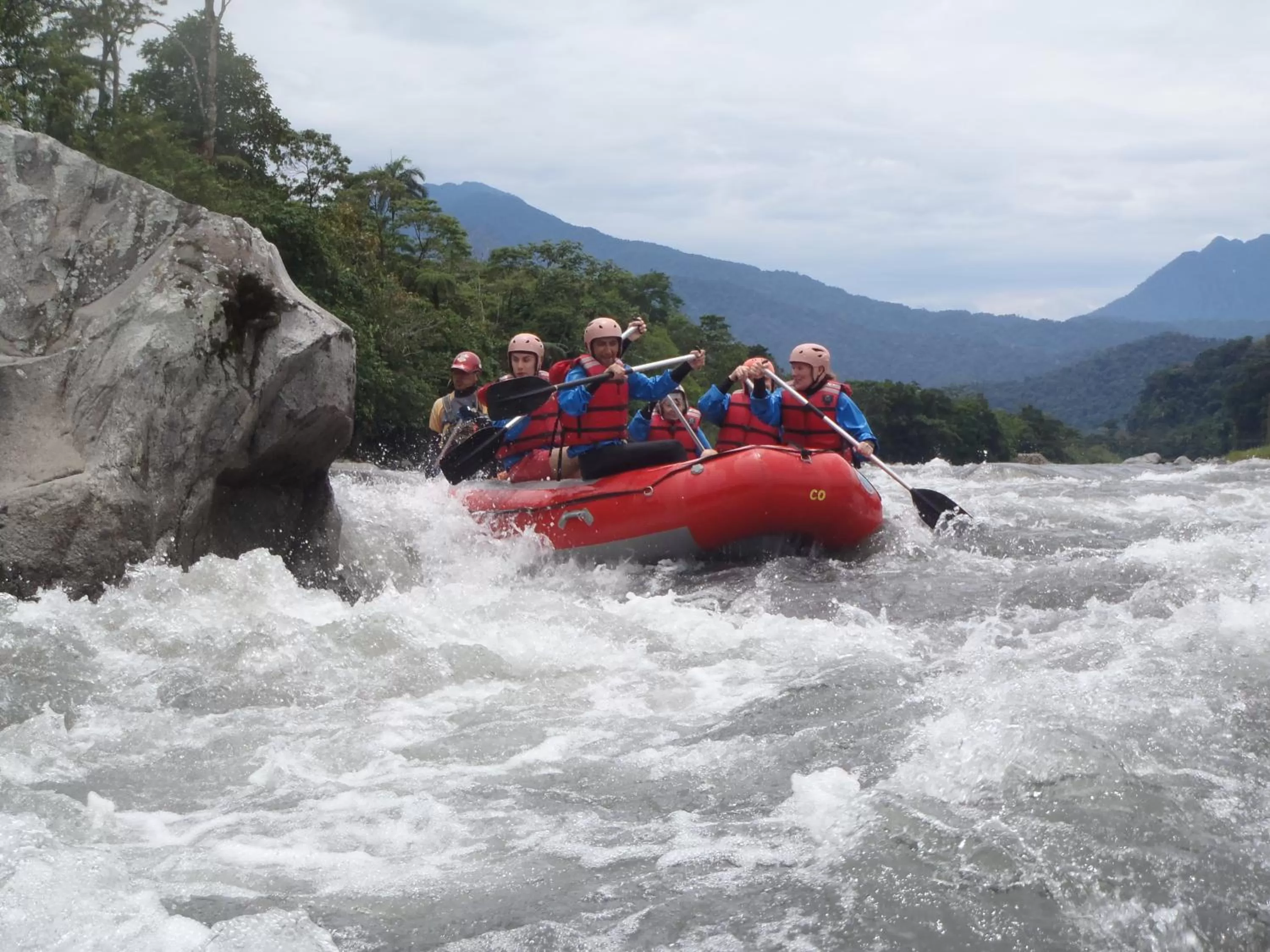 Canoeing in Hostal Limoncocha