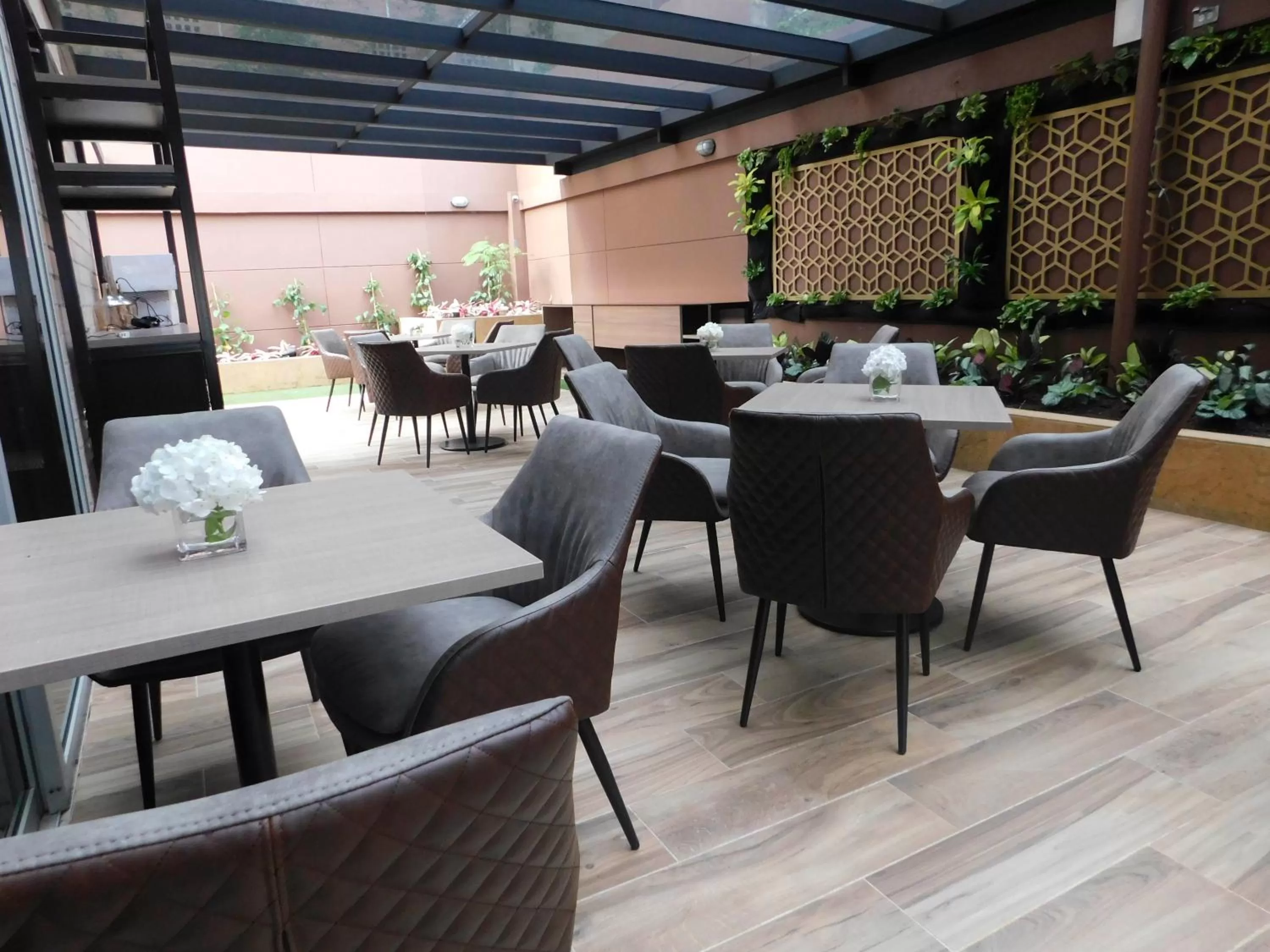 Restaurant/places to eat in Hotel Lomas 10 Medellin