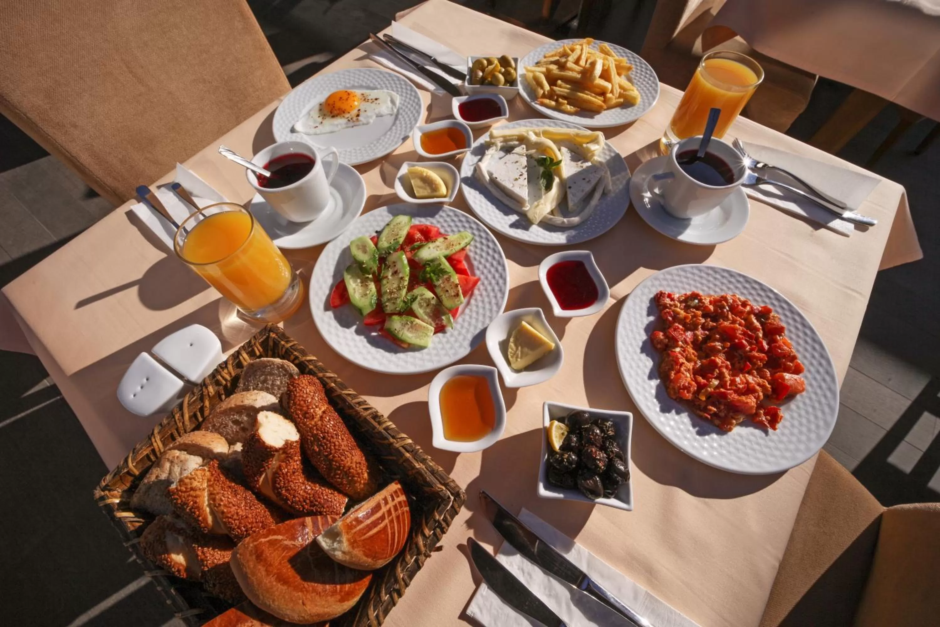 Food and drinks in Stargate Hotel&Spa