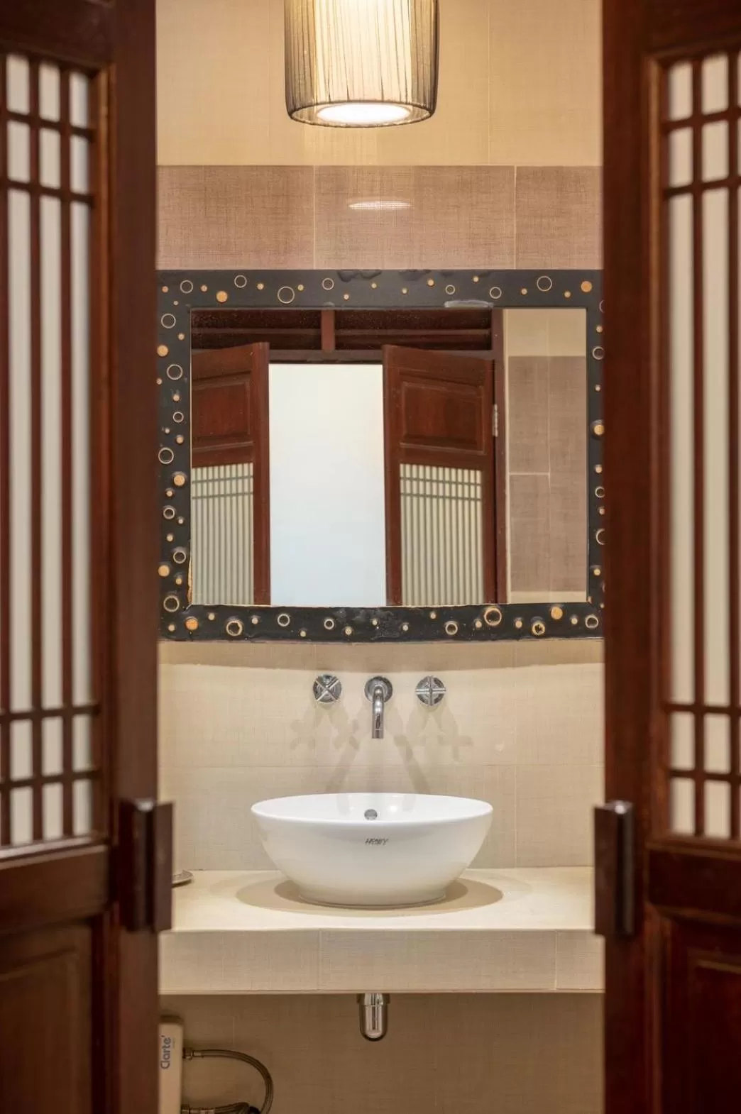 Shower in Ban Saithong Beach Resort