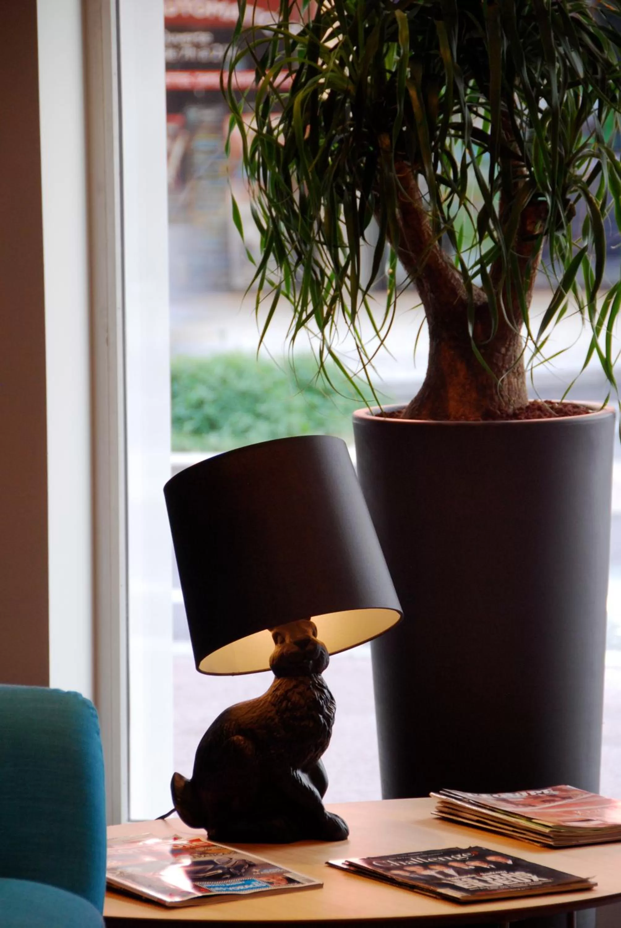 Decorative detail in ibis Styles Roanne Centre Gare