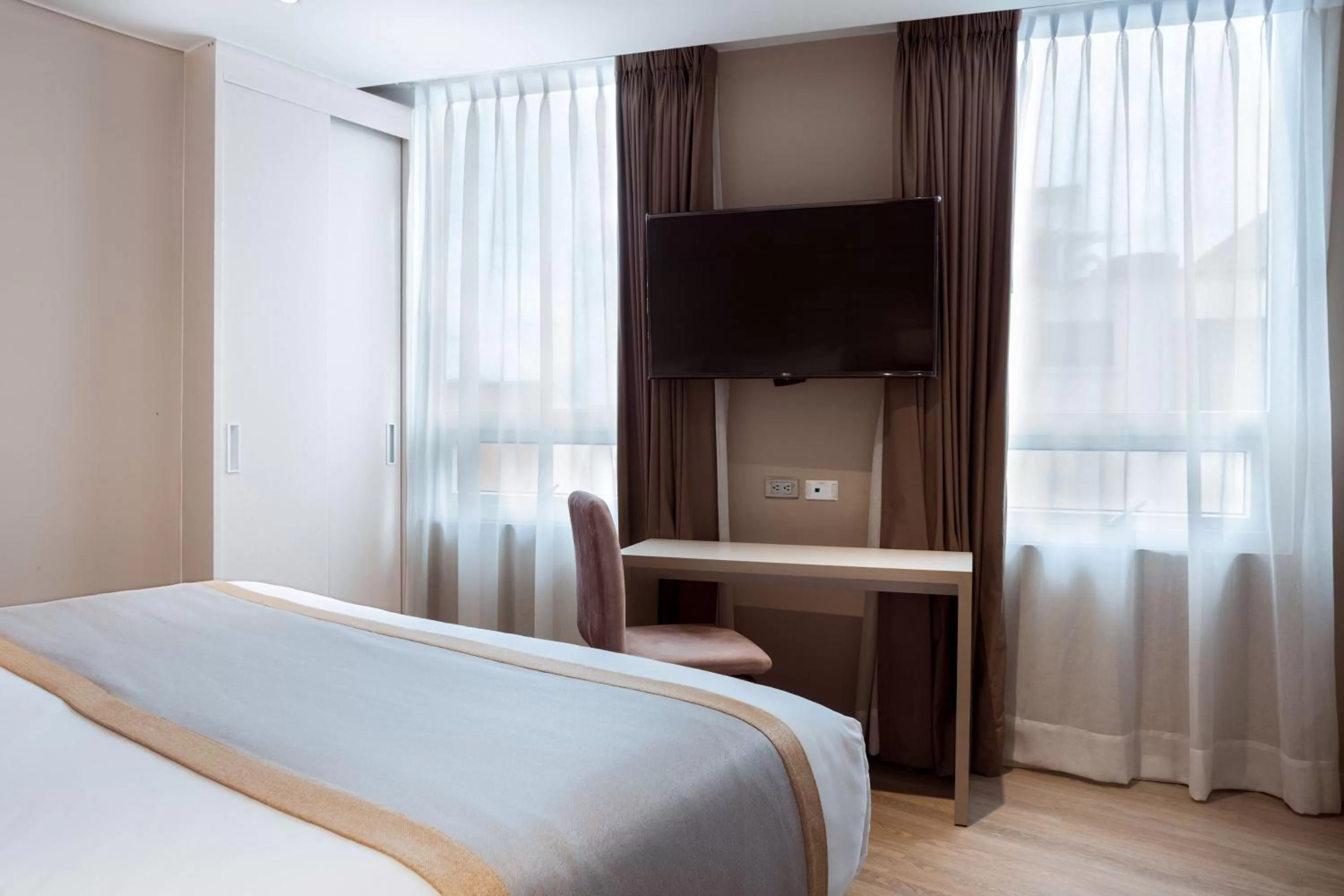 TV and multimedia, Bed in Hotel City Bog Corferias