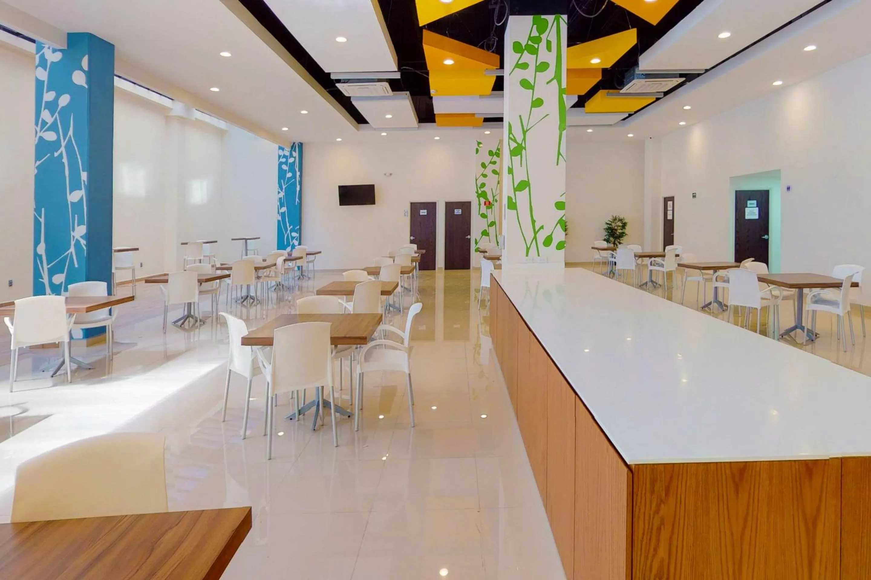 Restaurant/places to eat in Sleep Inn Queretaro