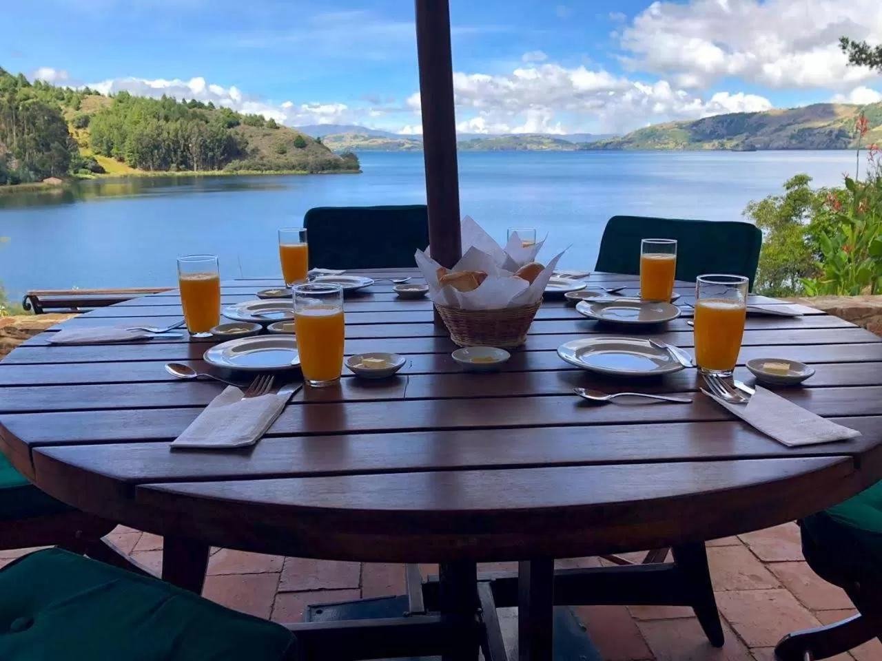 Balcony/Terrace, Restaurant/Places to Eat in Hotel Refugio Pozo Azul