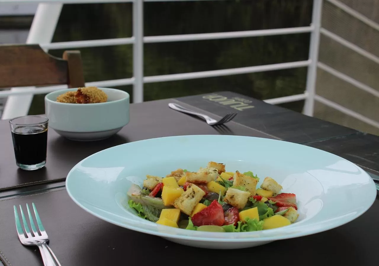 Food and drinks in Uiara Amazon Resort