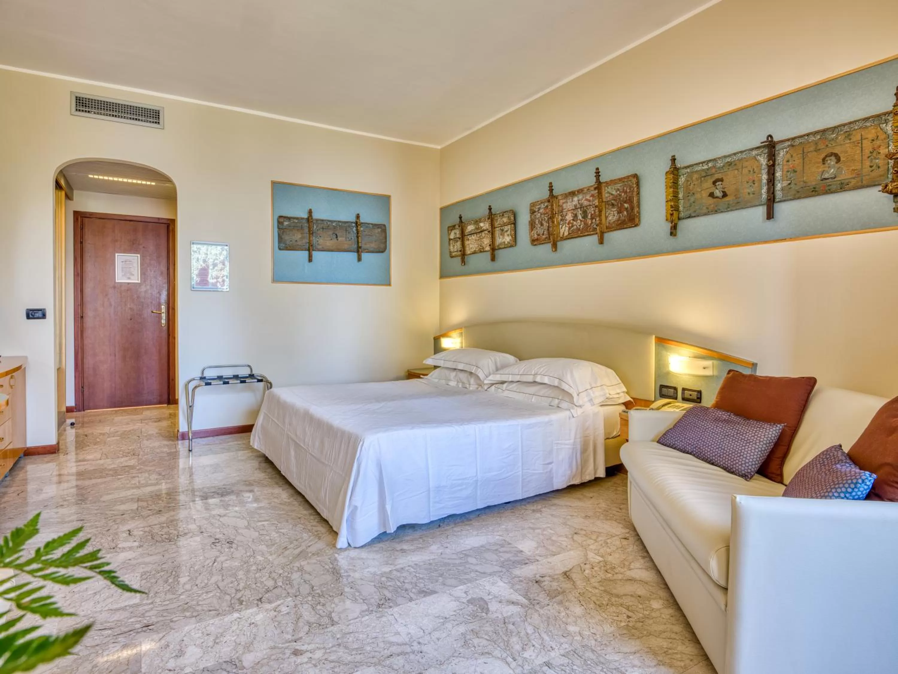 Bedroom, Bed in Hotel Ariston and Palazzo Santa Caterina