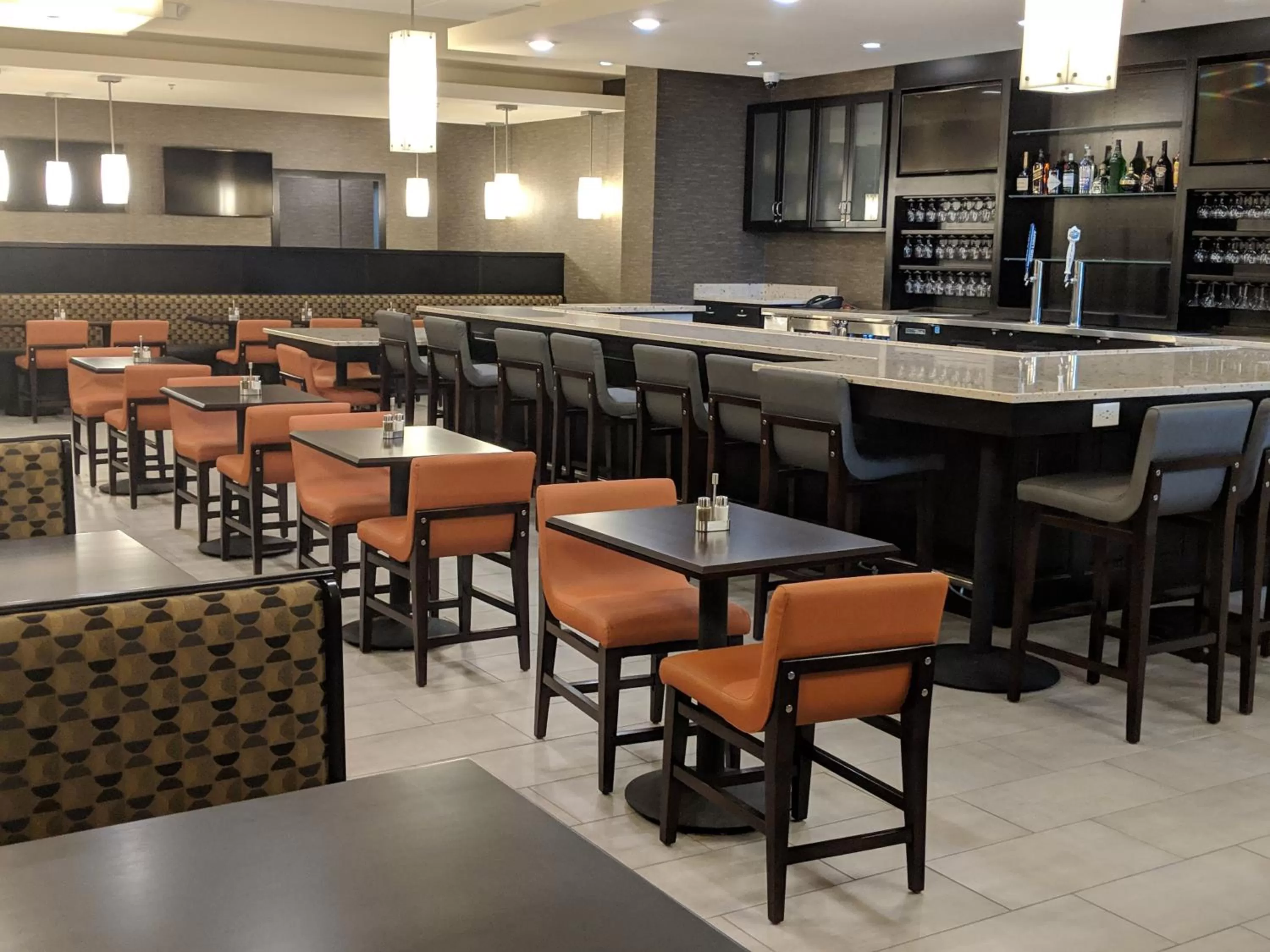 Restaurant/places to eat in Holiday Inn Champaign by IHG