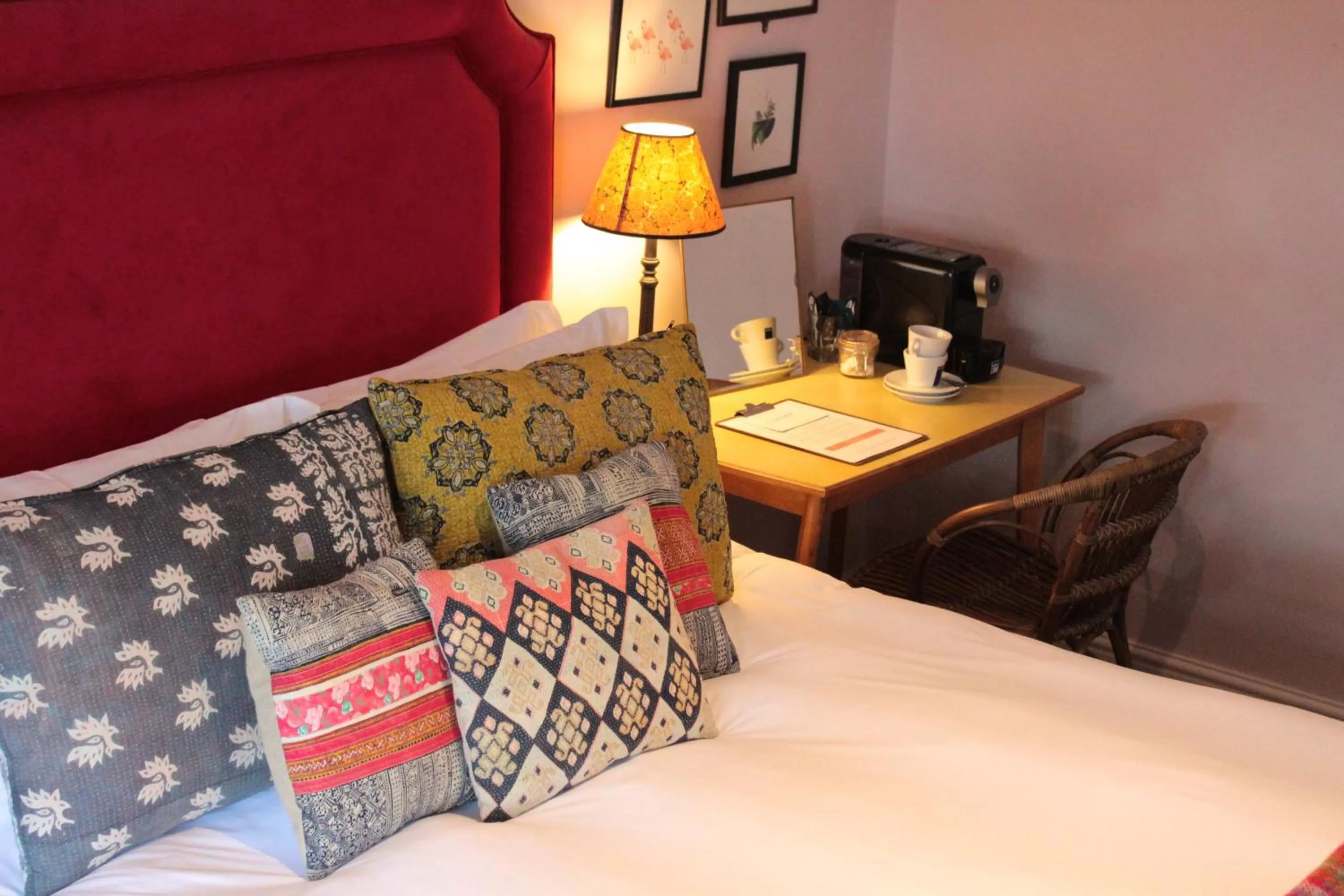 Bed in Bel and The Dragon-Cookham