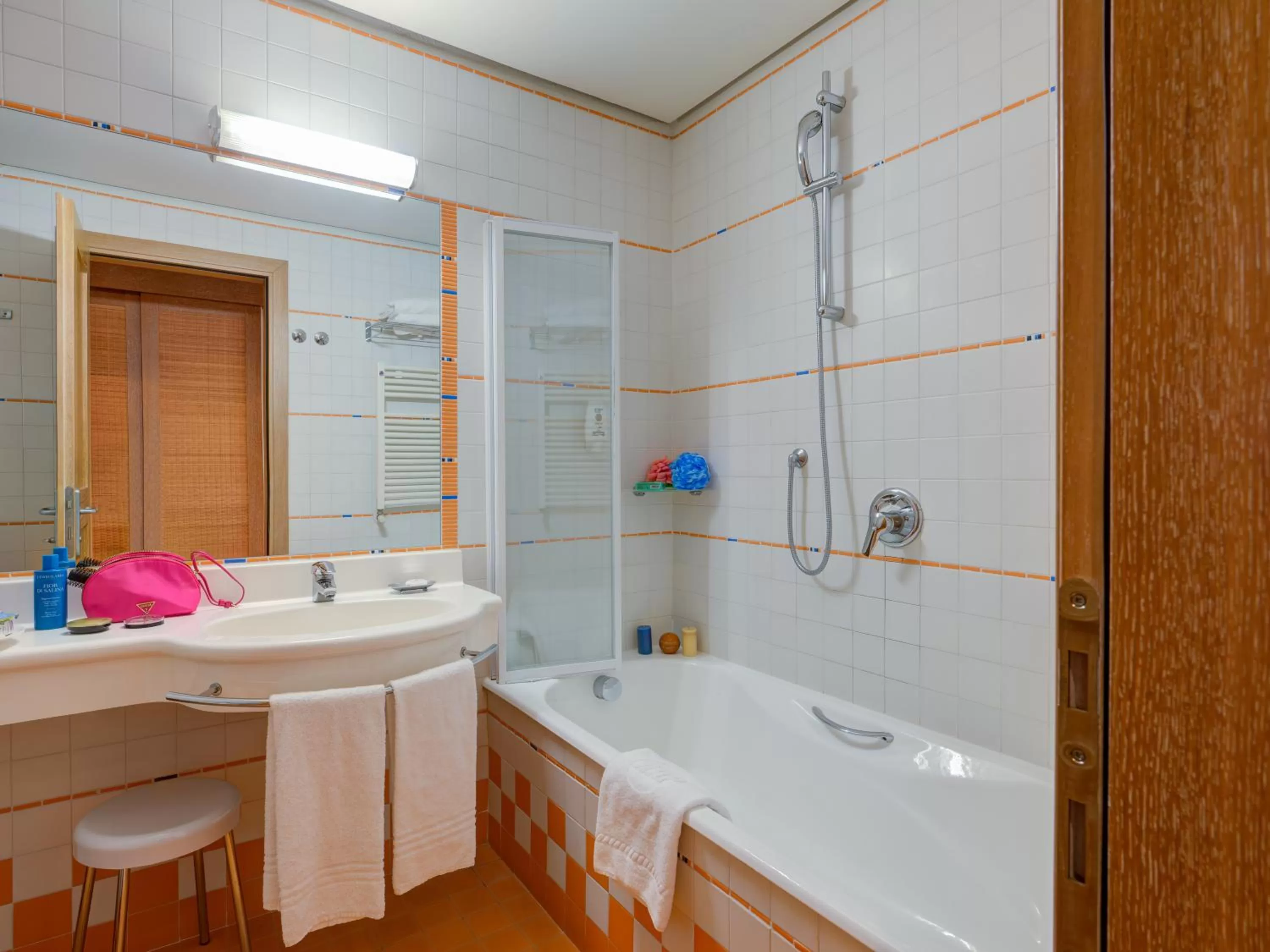 Toilet in Active Hotel Paradiso