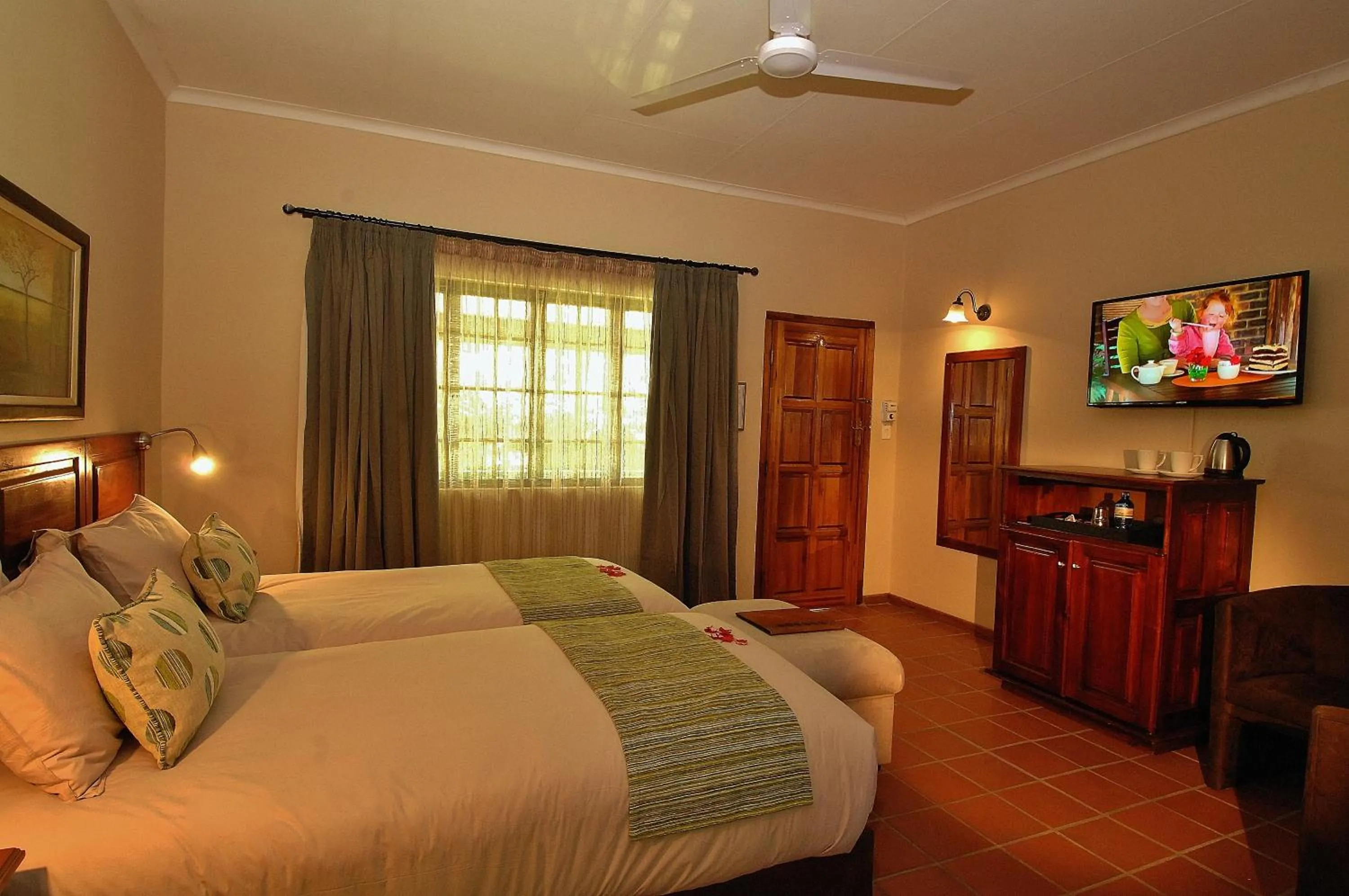 Bedroom, Bed in Tzaneen Country Lodge