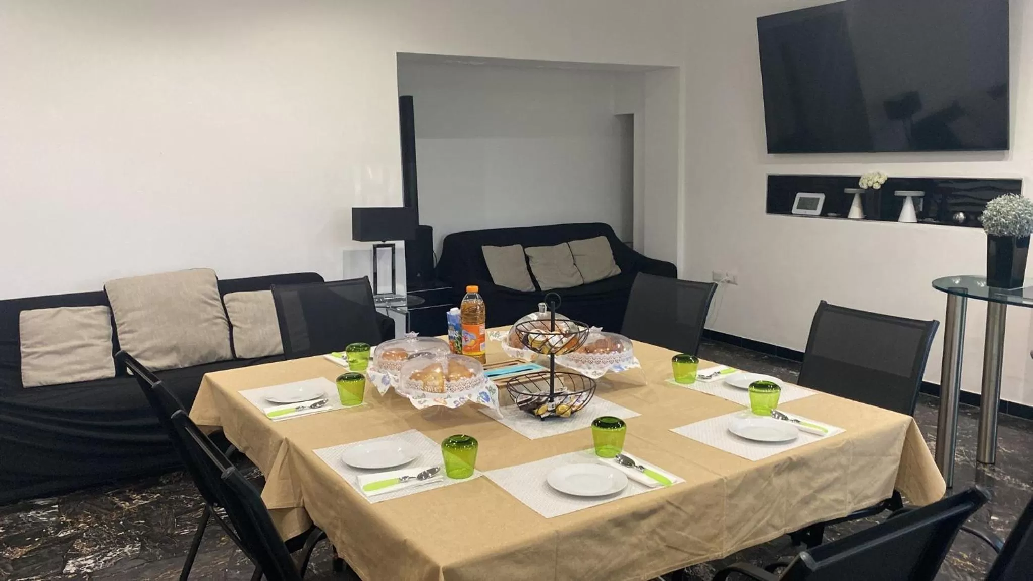 Breakfast, Restaurant/Places to Eat in "La Selvetta" bed and breakfast