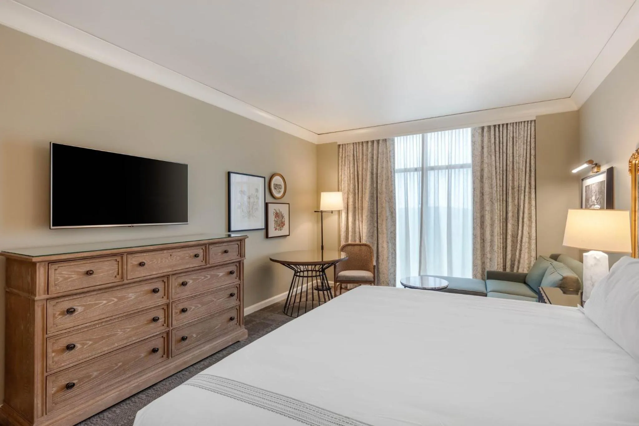 Photo of the whole room, Bed in Omni Barton Creek Resort and Spa Austin