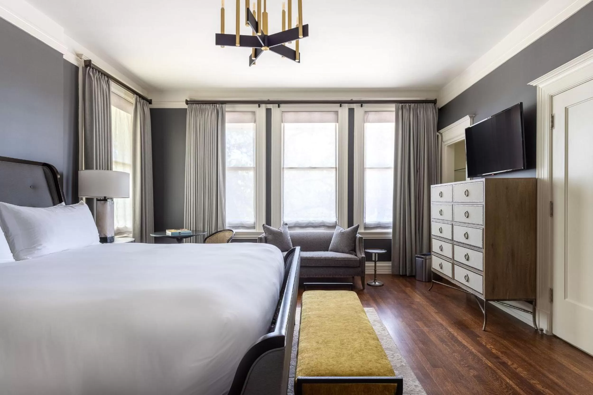 Photo of the whole room, Bed in La Colombe d'Or Hotel