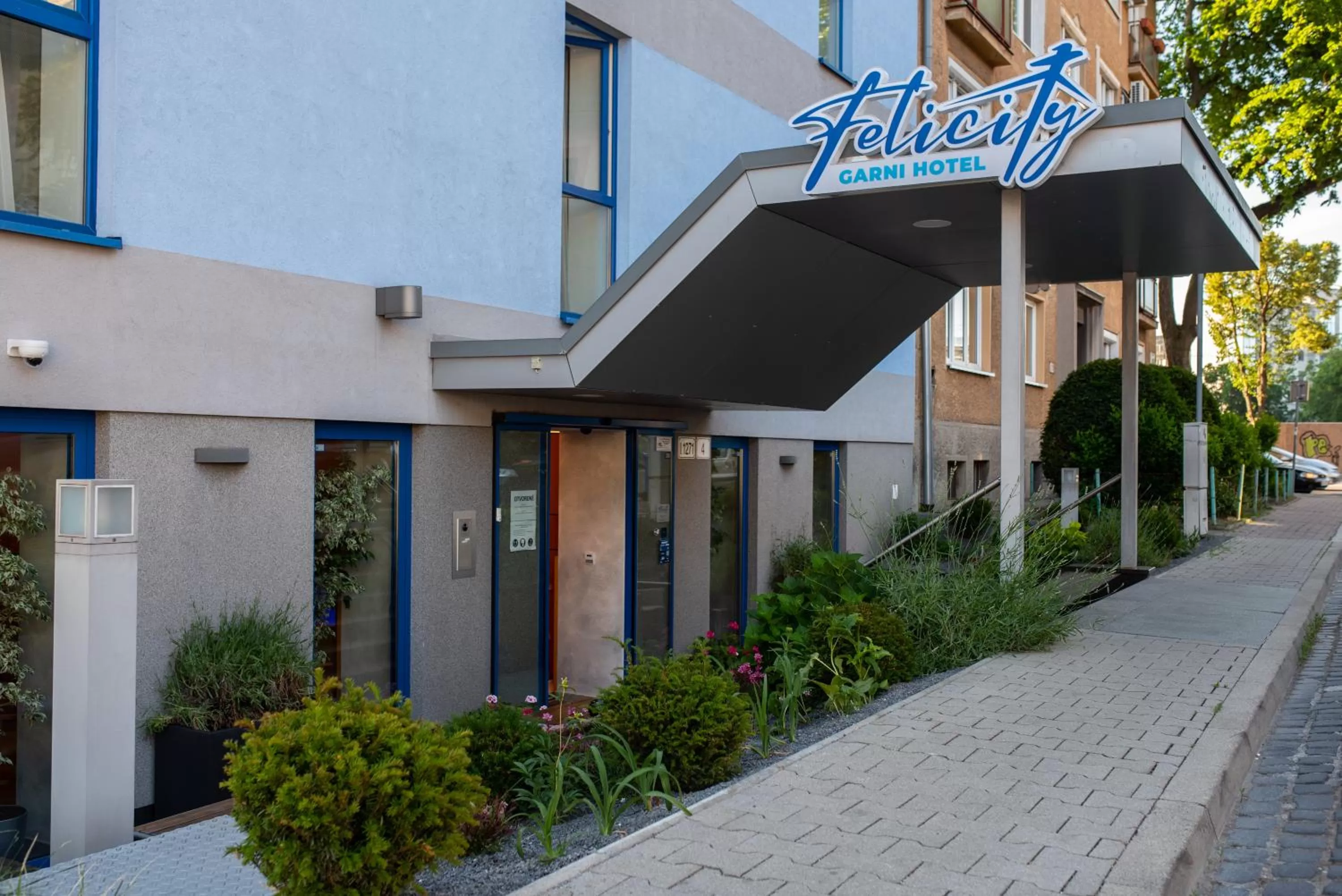 Property building in Felicity Garni Hotel