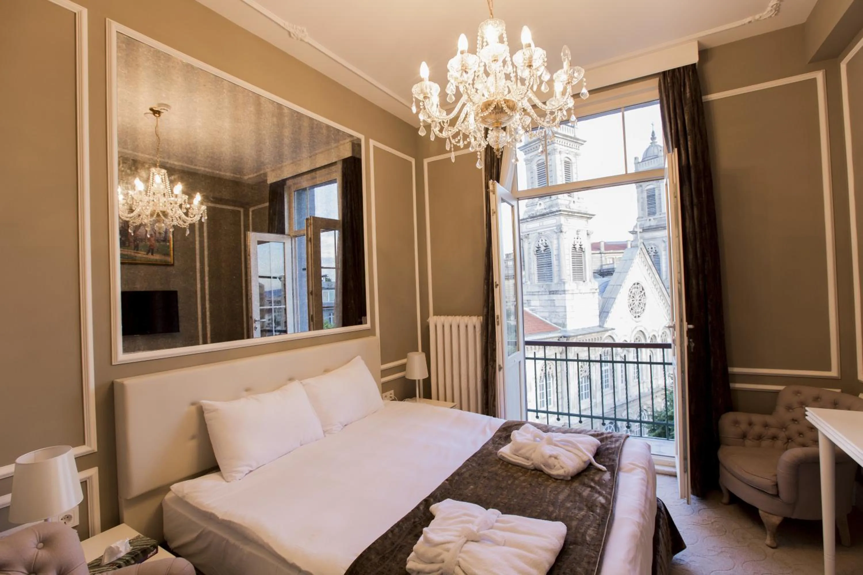 Bed in Triada Hotel Taksim - Special Category