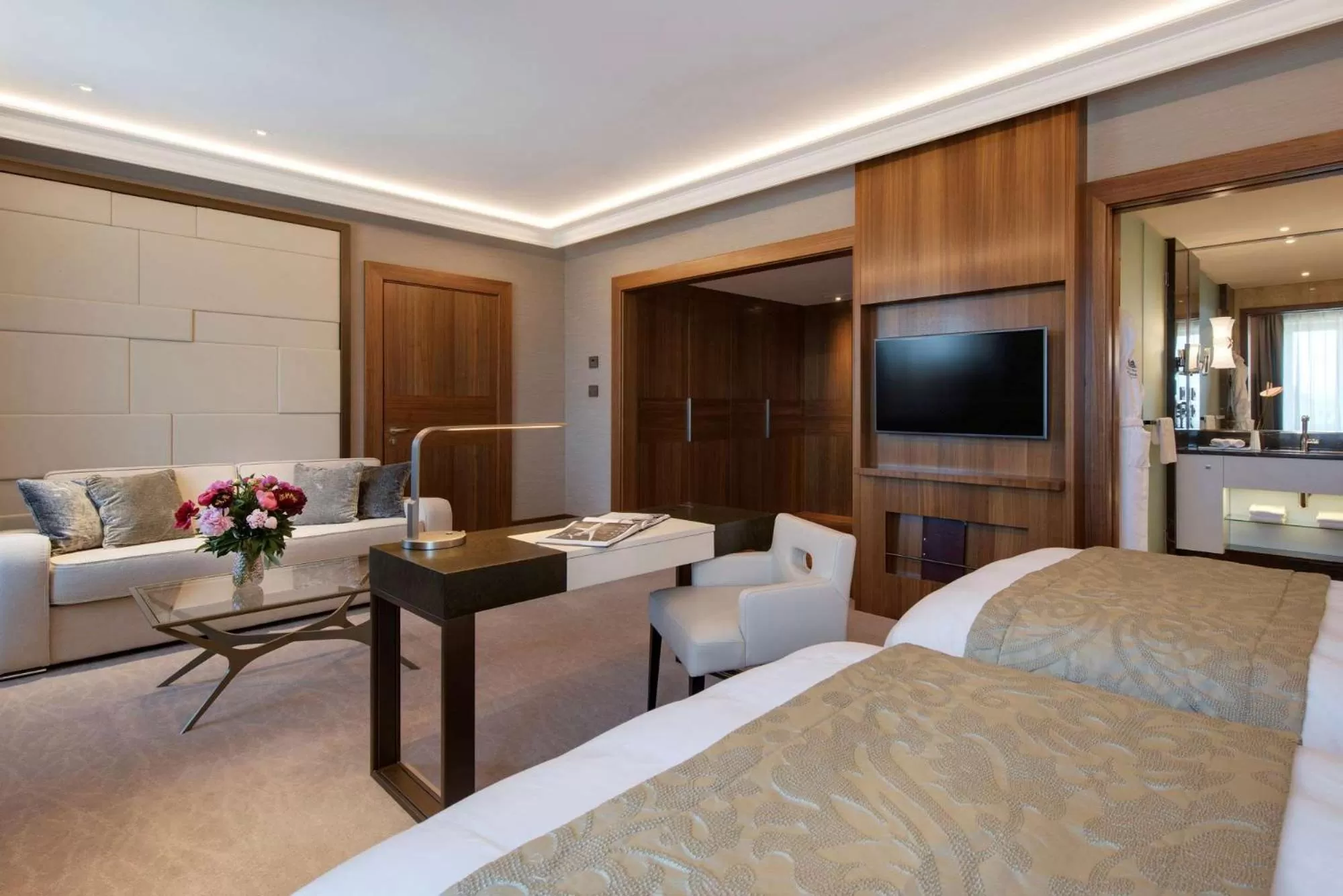 Bedroom, Bed in Grand Hotel Kempinski Riga