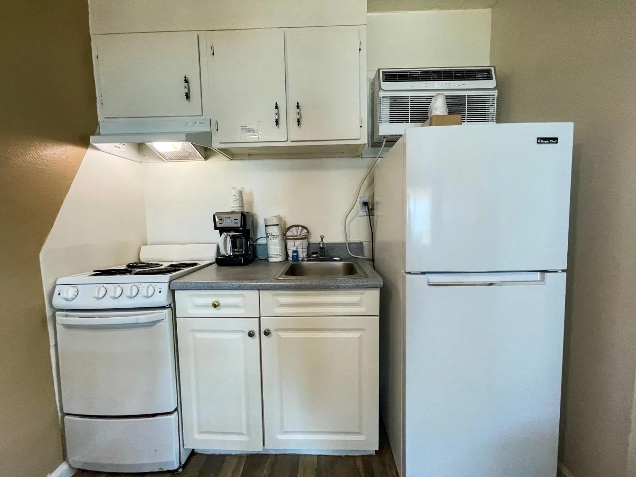 Oceanfront Viking Motel