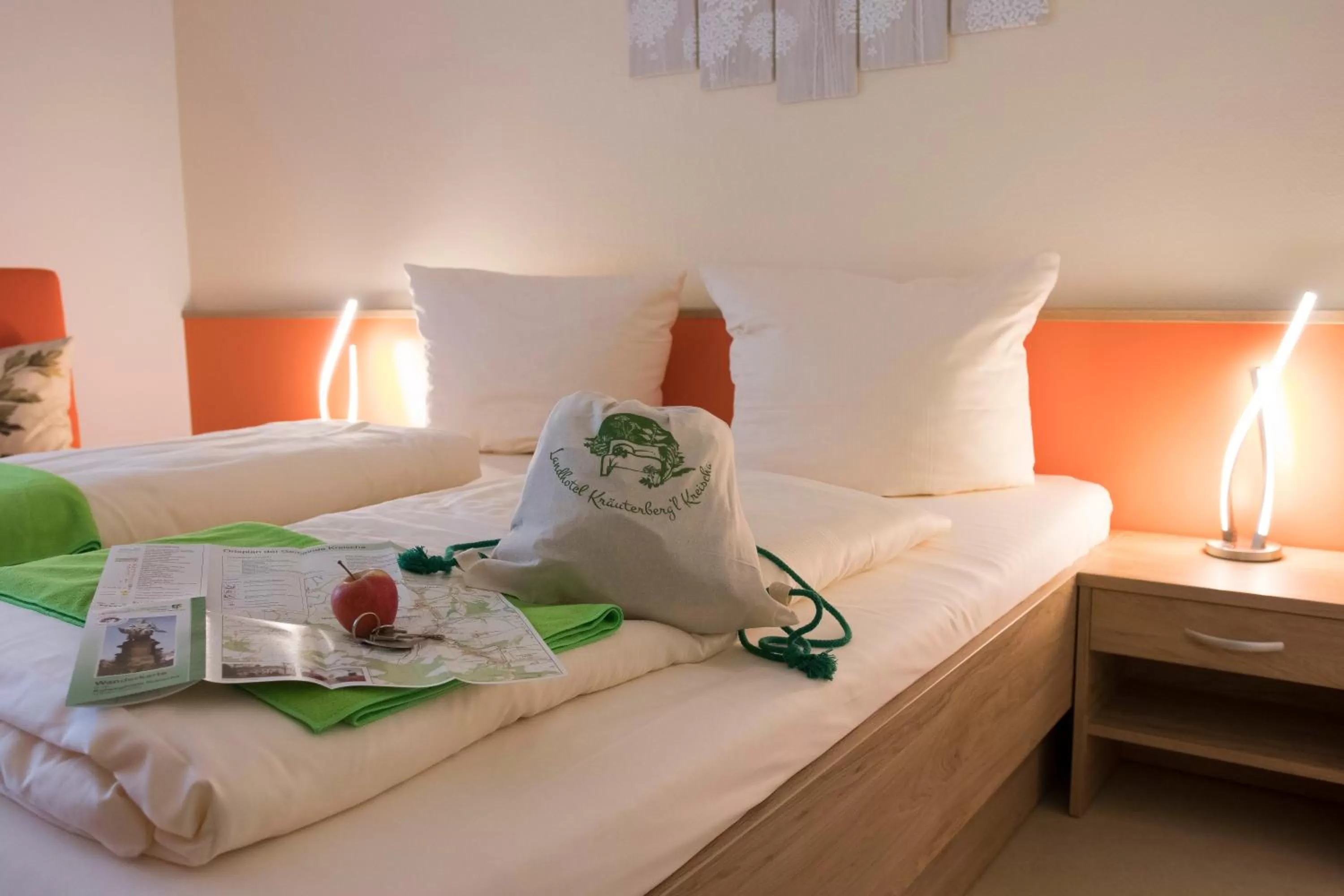 Bed in Landhotel Kräuterbergl Kreischa