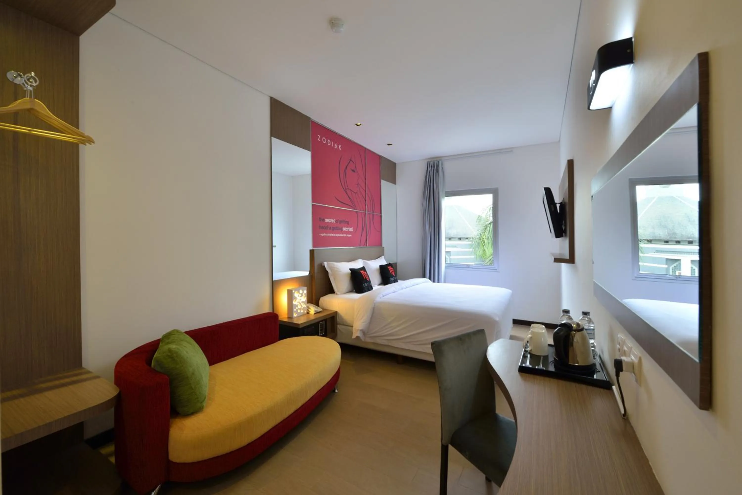 Photo of the whole room, Bed in Zodiak Sutami by KAGUM Hotels