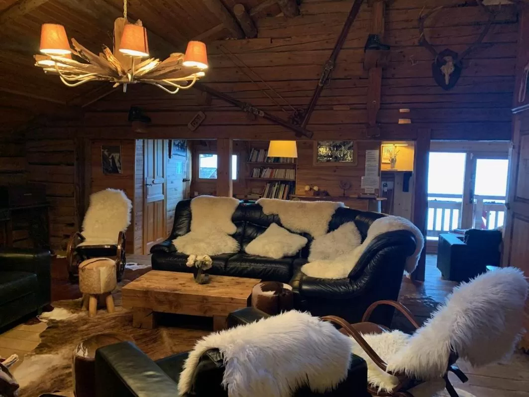 Communal lounge/ TV room in La Bournerie