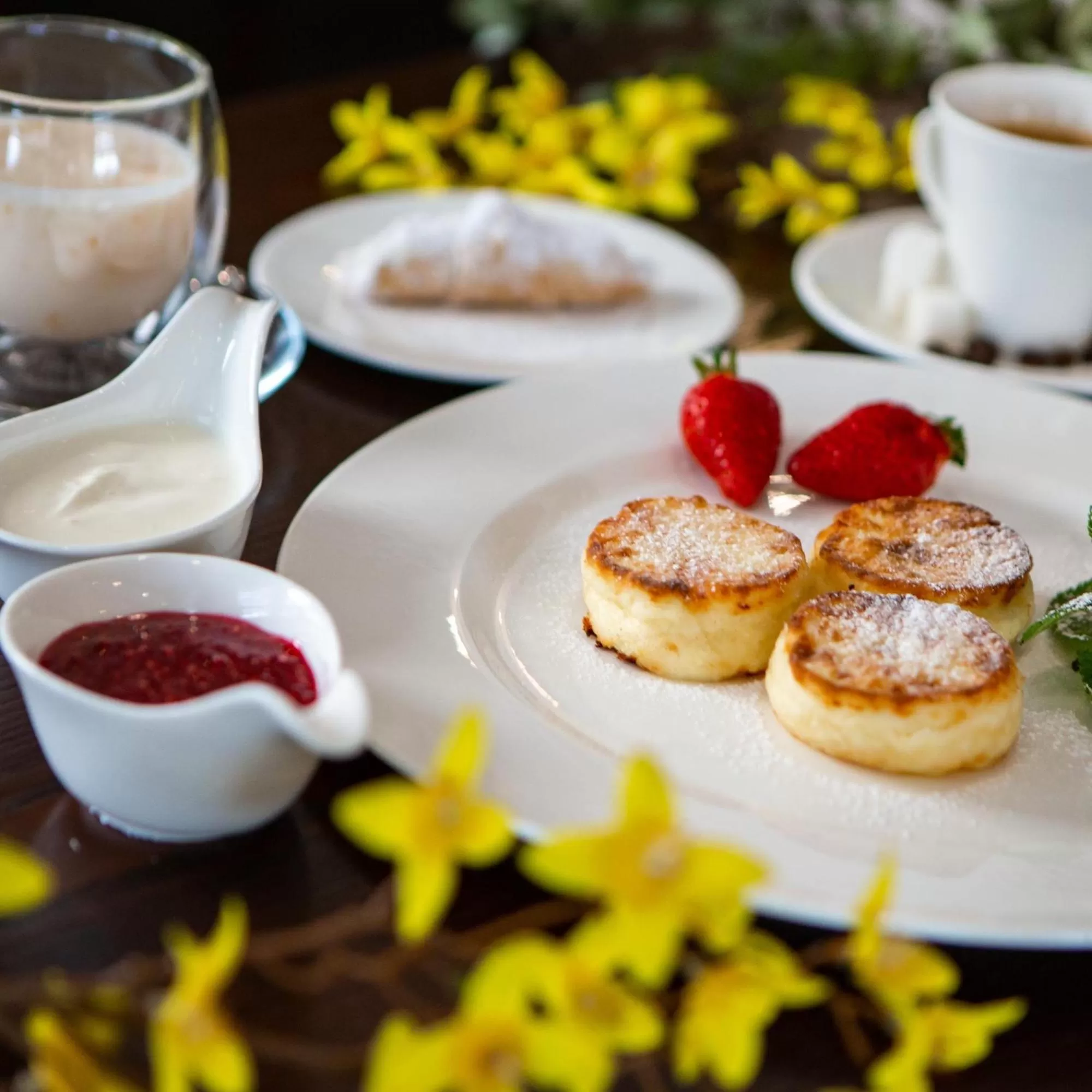 Restaurant/places to eat in Park Hotel