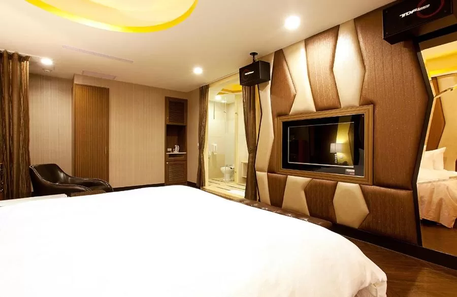 Photo of the whole room, Bed in Discovery Motel - Yanping