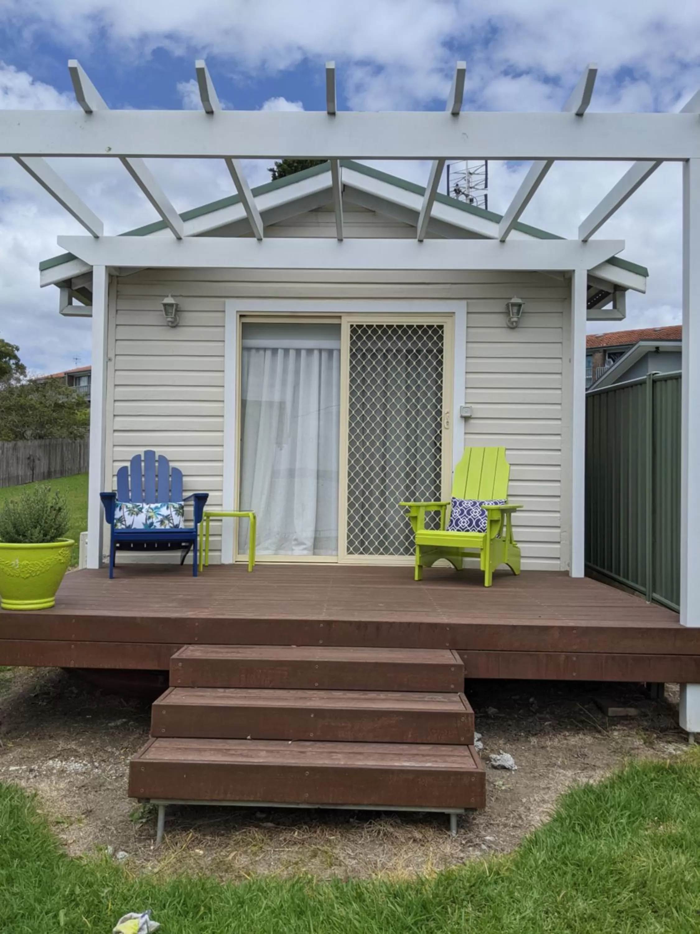 Deluxe Bungalow with Sea View in Araluen Motor Lodge