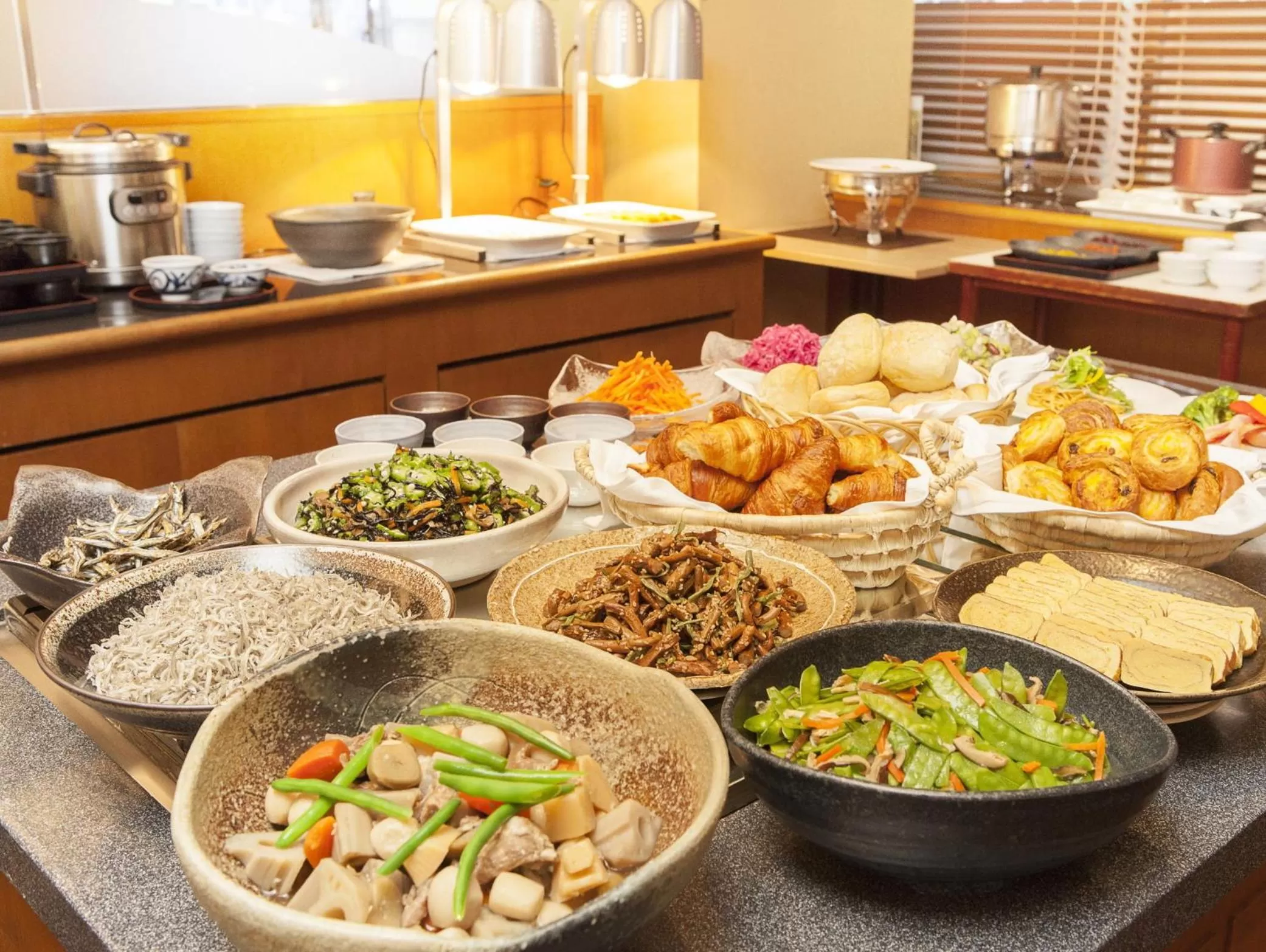 Restaurant/places to eat in Matsuyama Tokyu REI Hotel