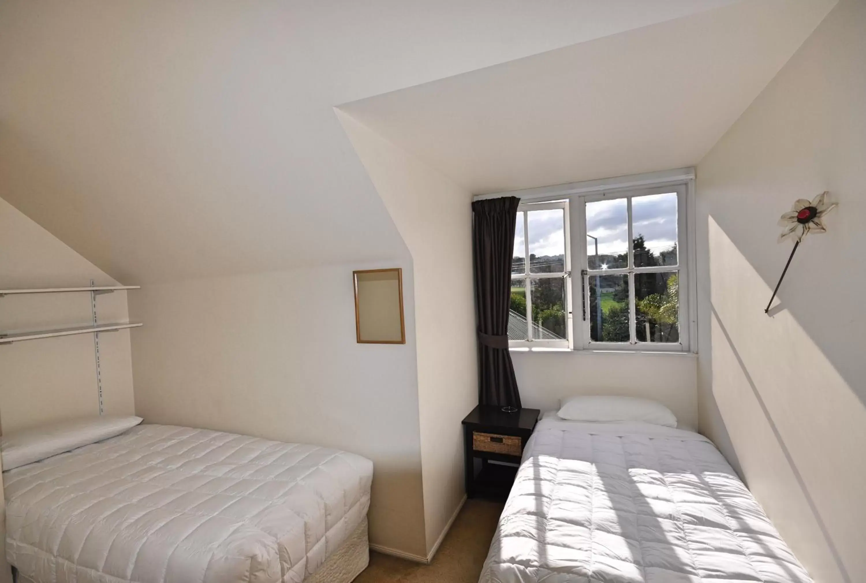 Twin Room with Shared Bathroom - single occupancy in Warkworth Lodge Twin Room with Shared Bathroom - single occupancy in Warkworth Lodge