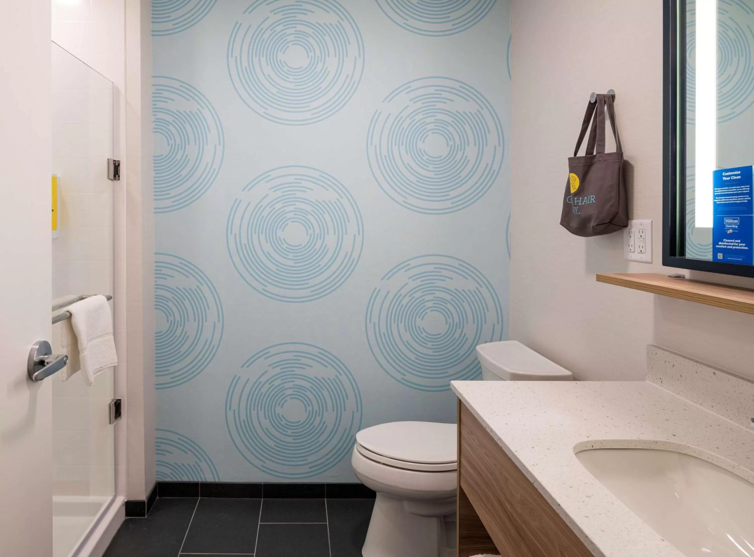 Bathroom in Tru By Hilton Phoenix Glendale Westgate