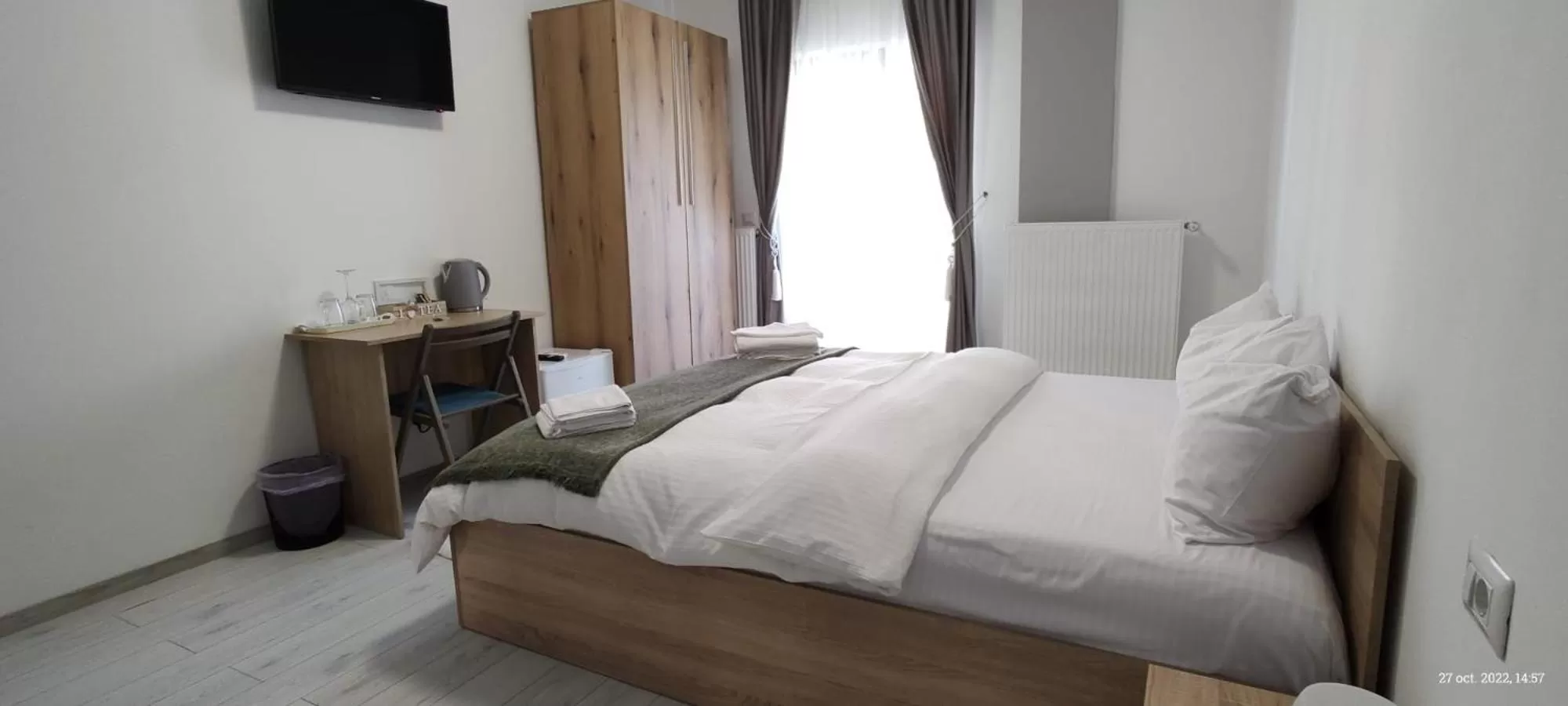 Bedroom, Bed in CENTRAL VIEW Craiova