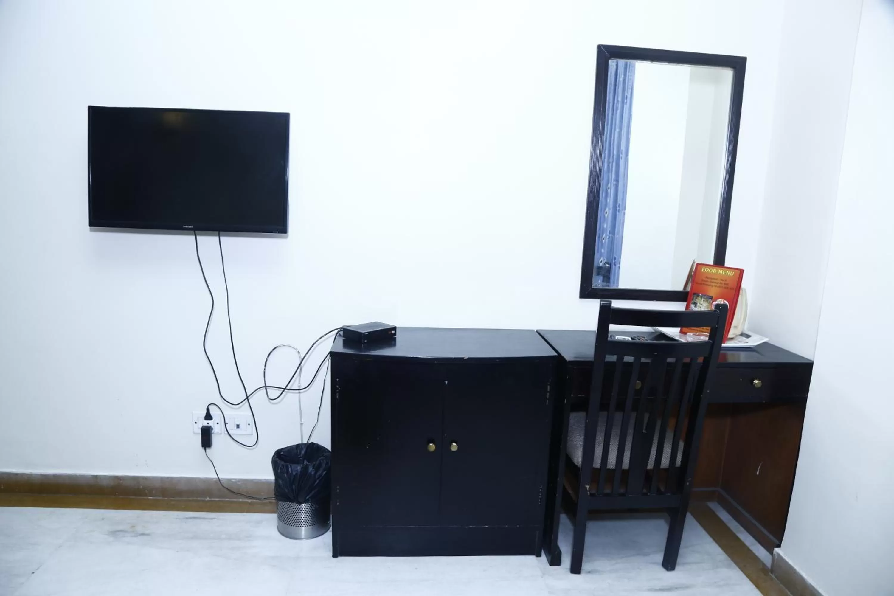Seating area, TV/Entertainment Center in Hotel City Centre Inn - Nizamuddin Railway Station