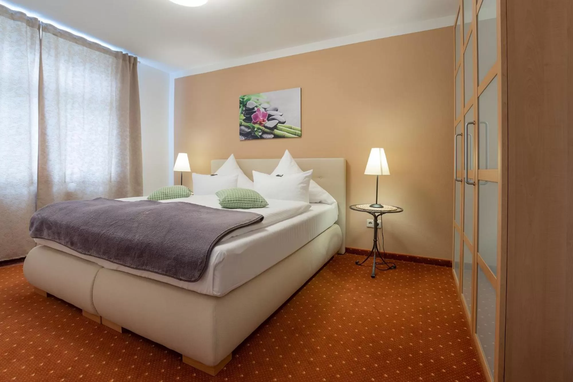 Bed in Seehotel Lindenhof