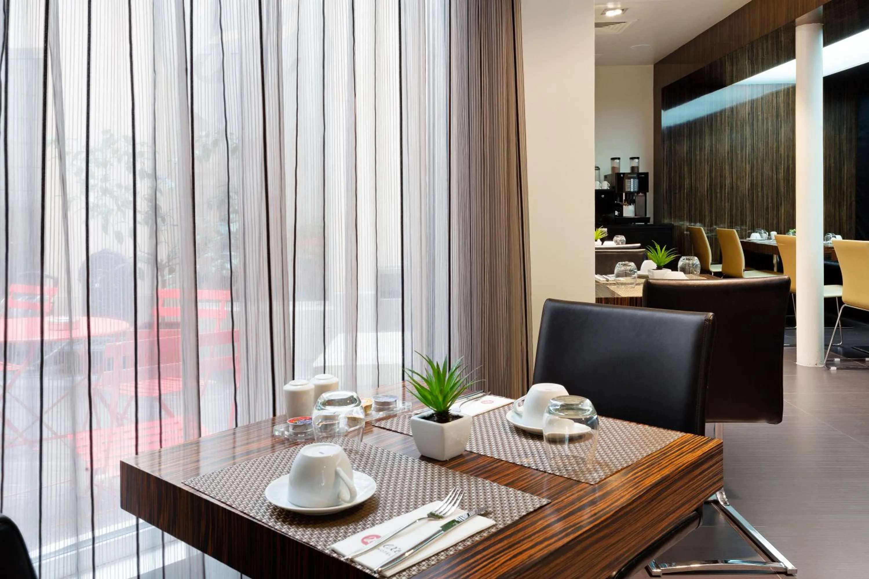 Restaurant/places to eat in Exe Panorama