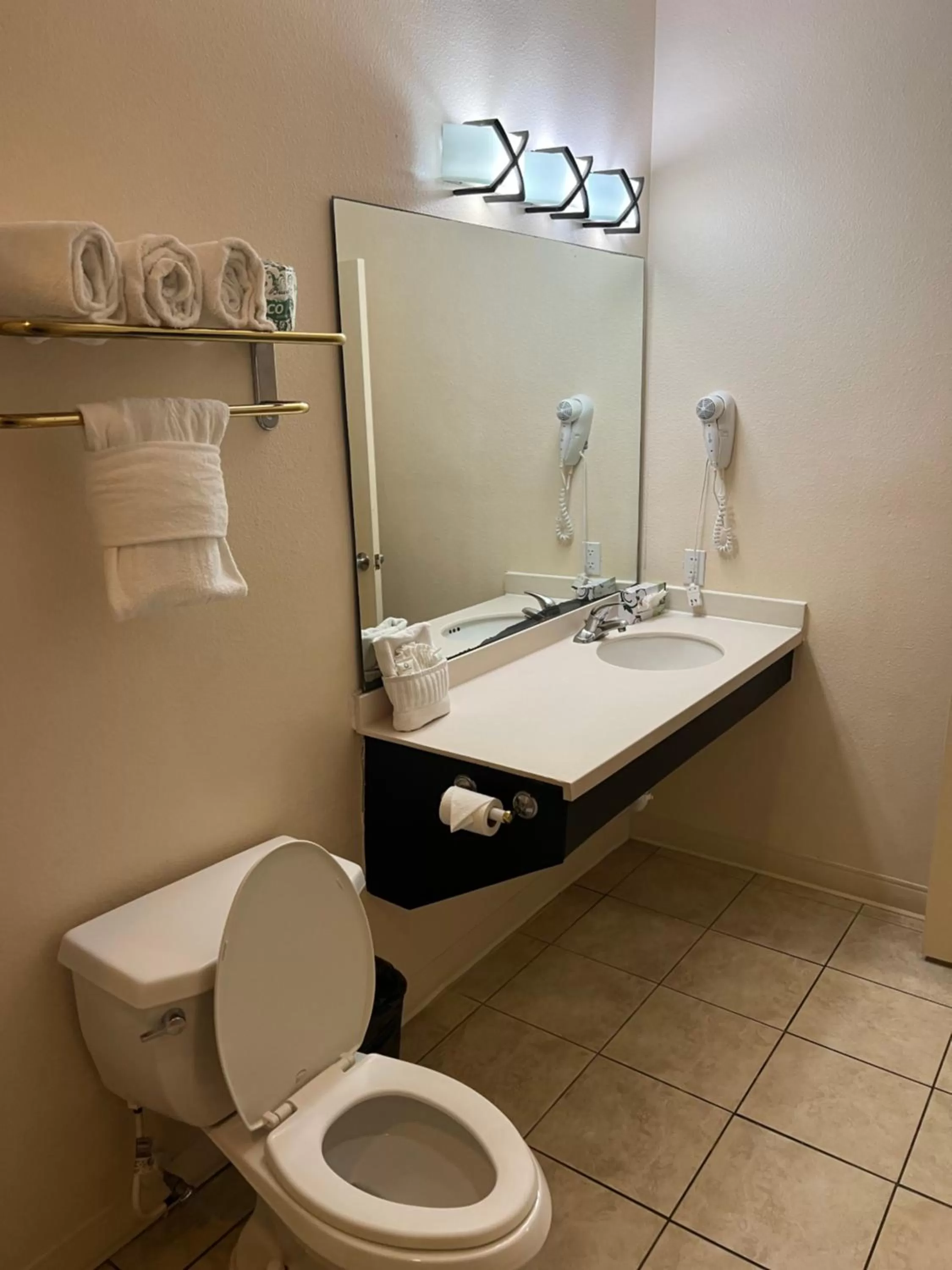 Bathroom in Sunchase Inn & Suites