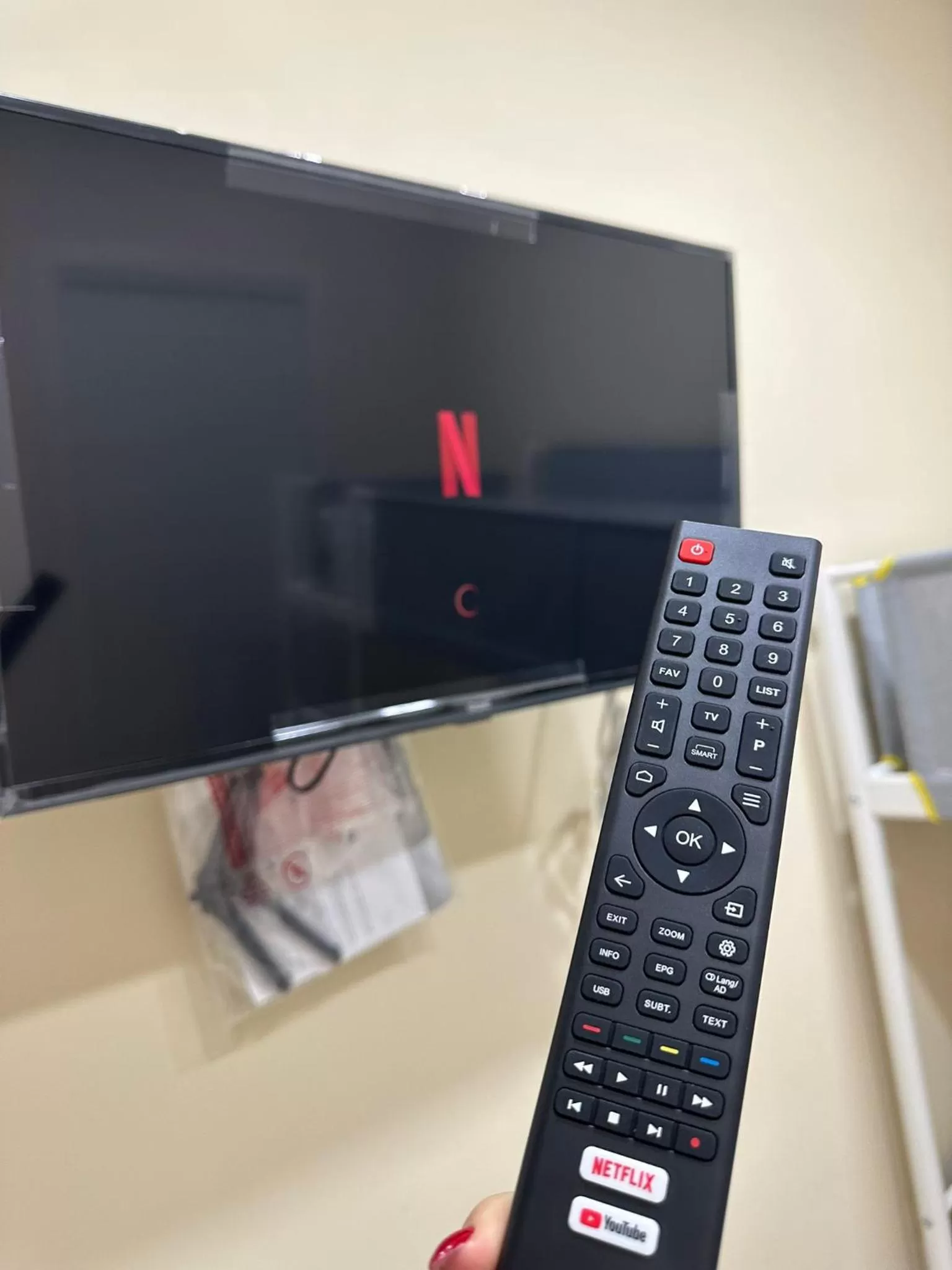 TV and multimedia, TV/Entertainment Center in Napoli Centro - La Casa Di Sasà