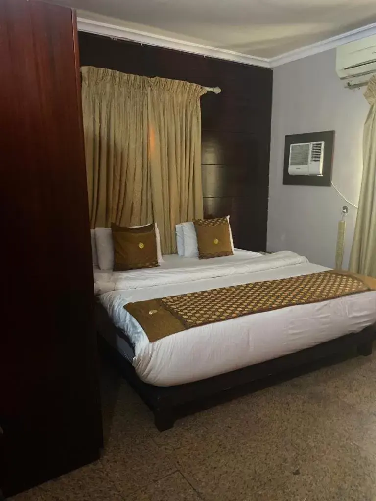 Standard Double Room in Galpin Suites Standard Double Room in Galpin Suites