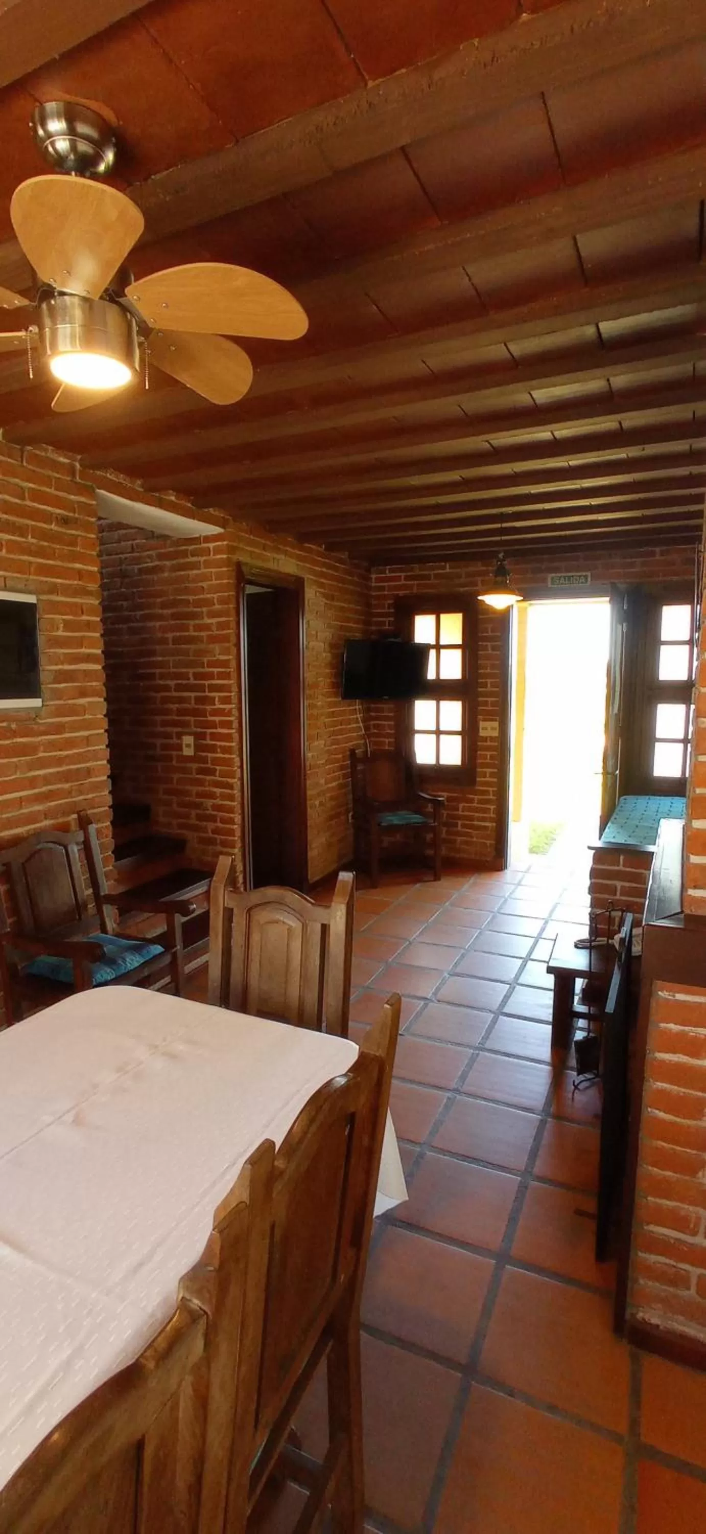 Dining Area in Pino Dorado