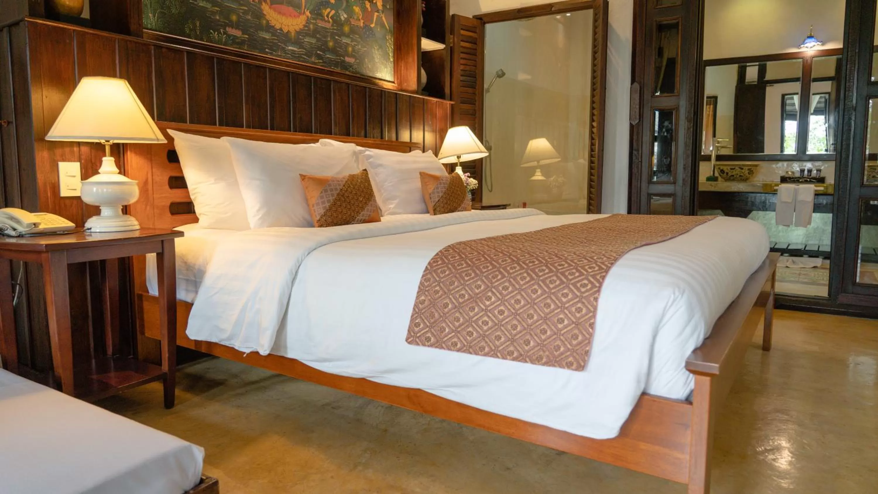 Bed in Cheva Gallery Boutique Hotel