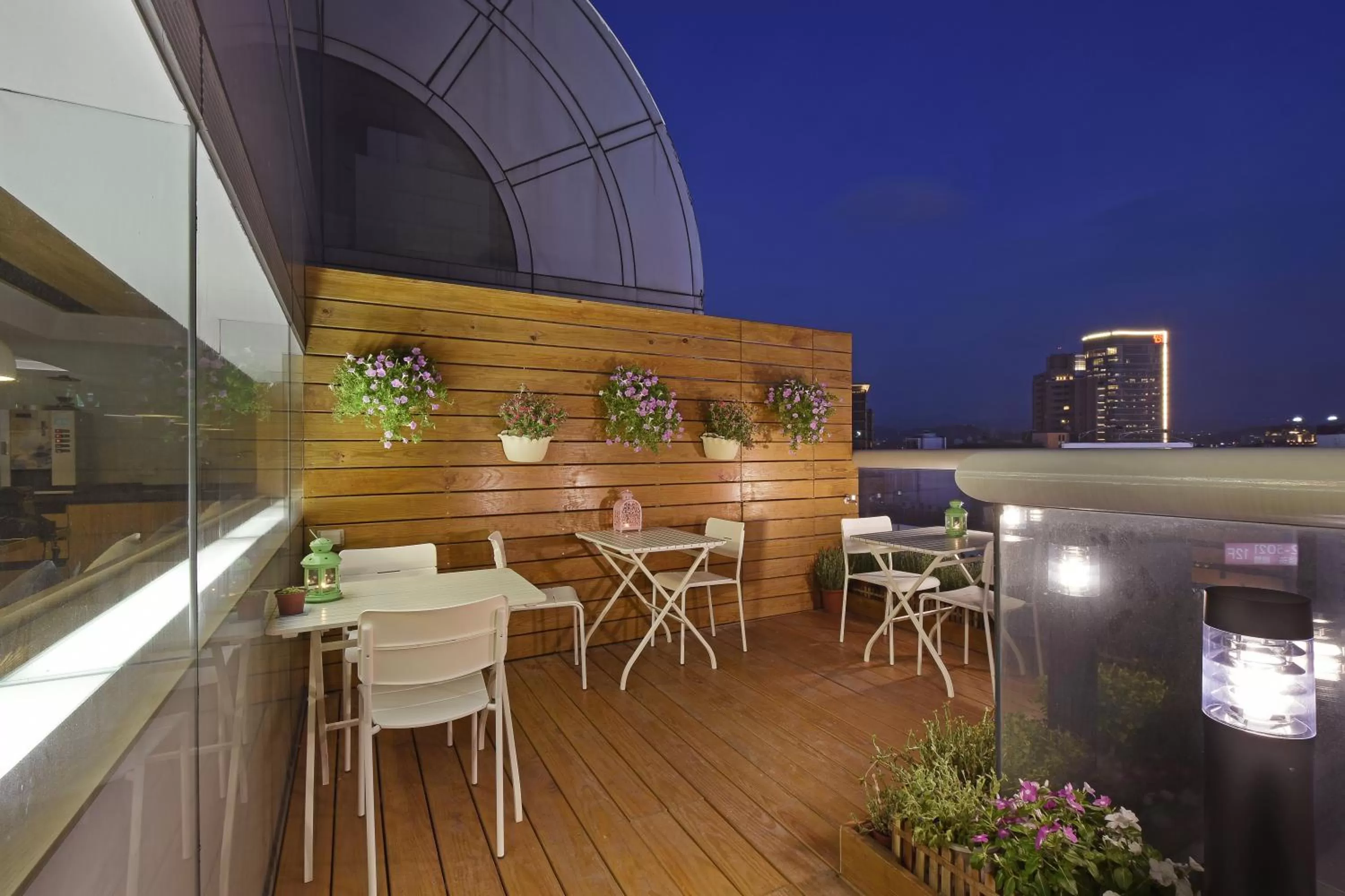 Balcony/Terrace in Eastin Taipei Hotel