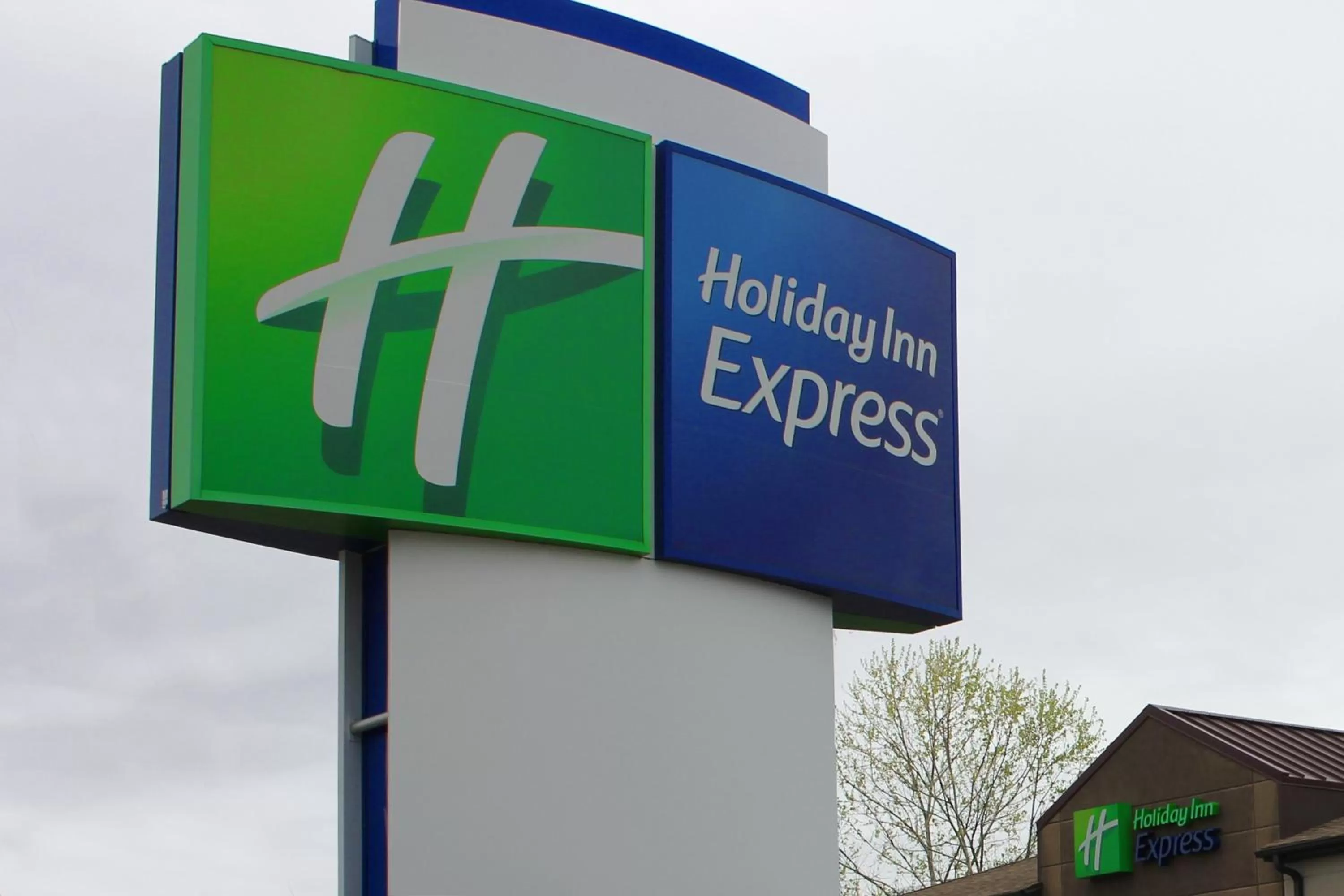 Property building in Holiday Inn Express Osage Beach - Lake of the Ozarks by IHG