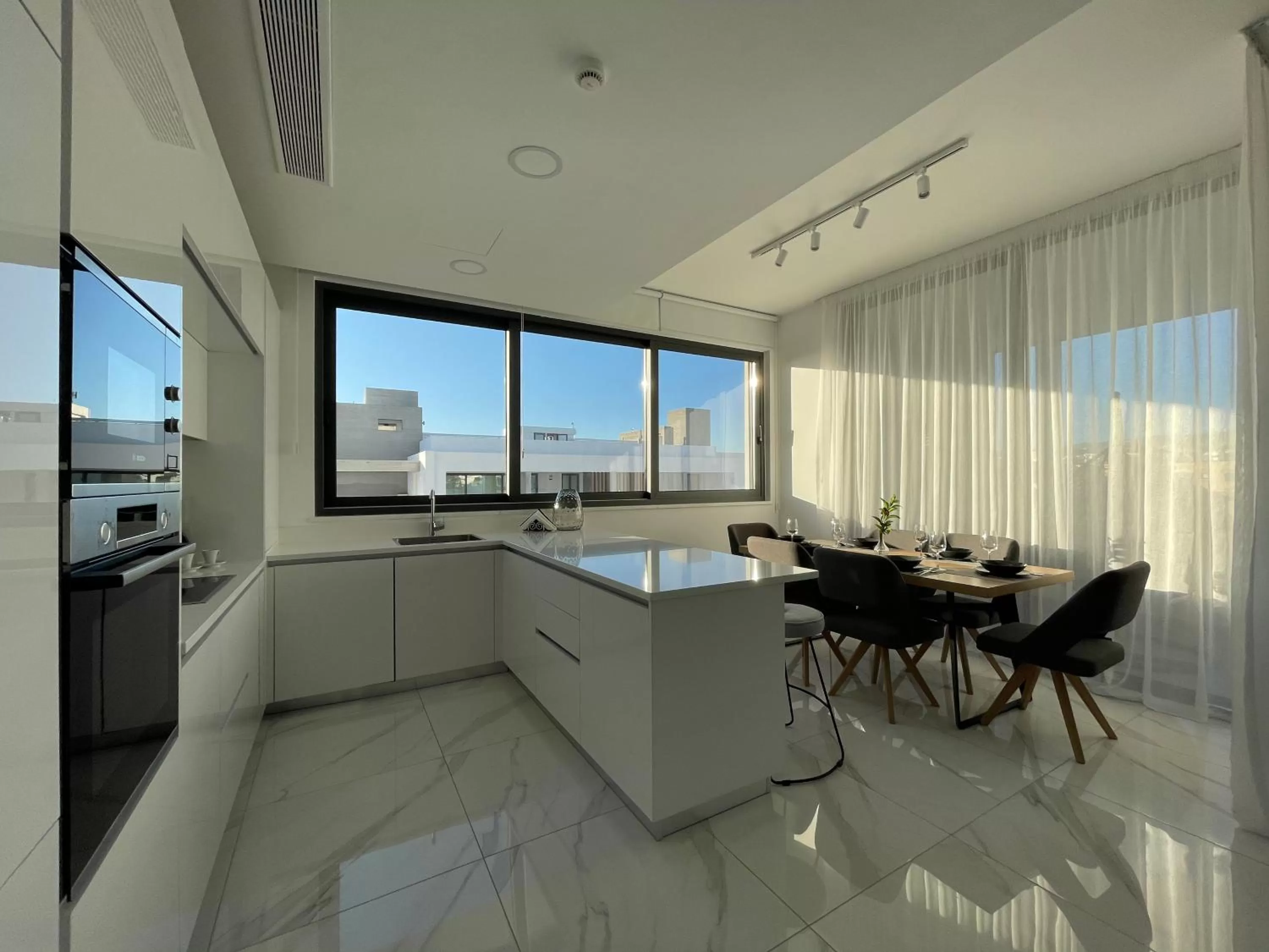 Executive Three-Bedroom Cabana in Downtown Park