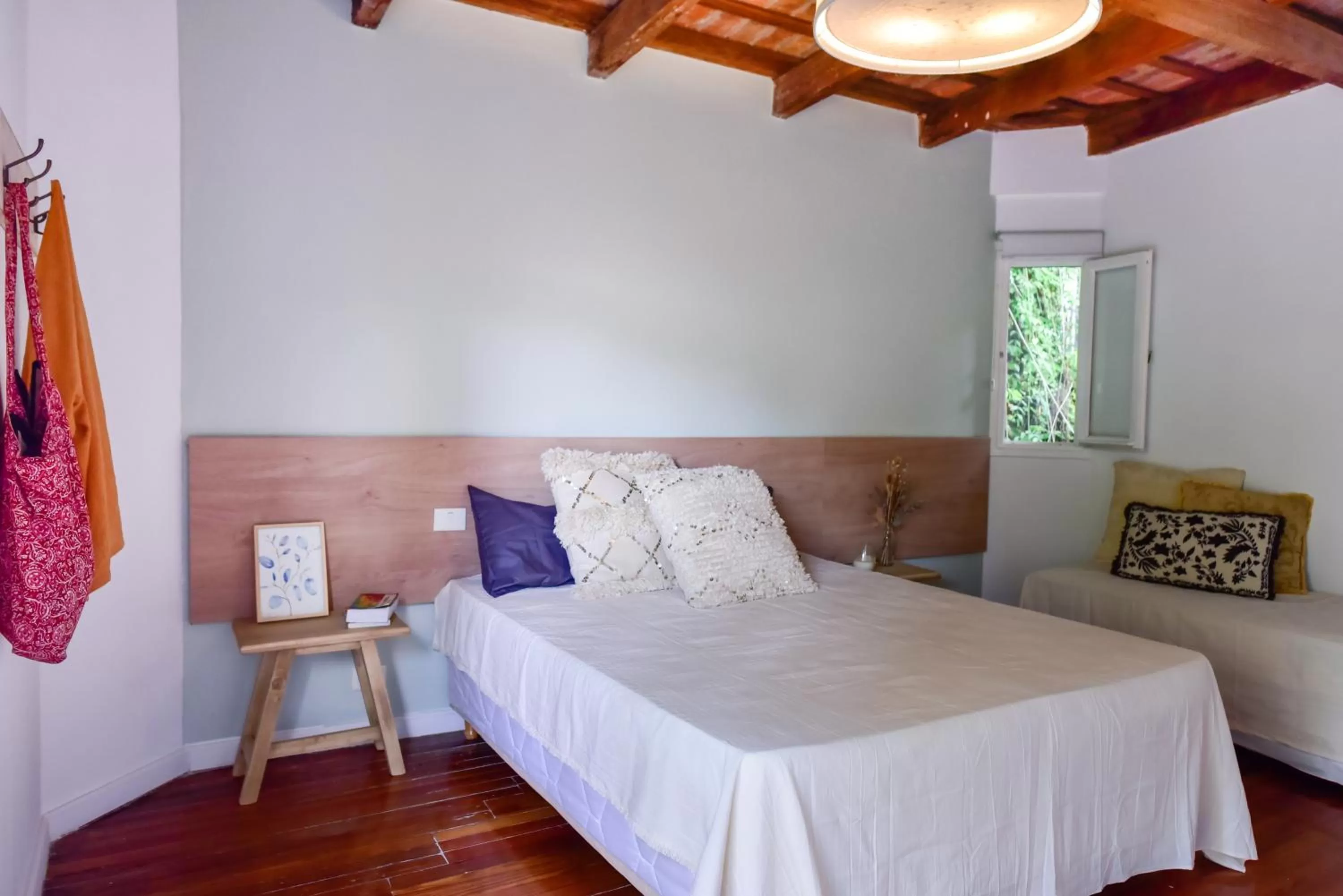 Photo of the whole room, Bed in Casa Caravan - Plant Based Concept House