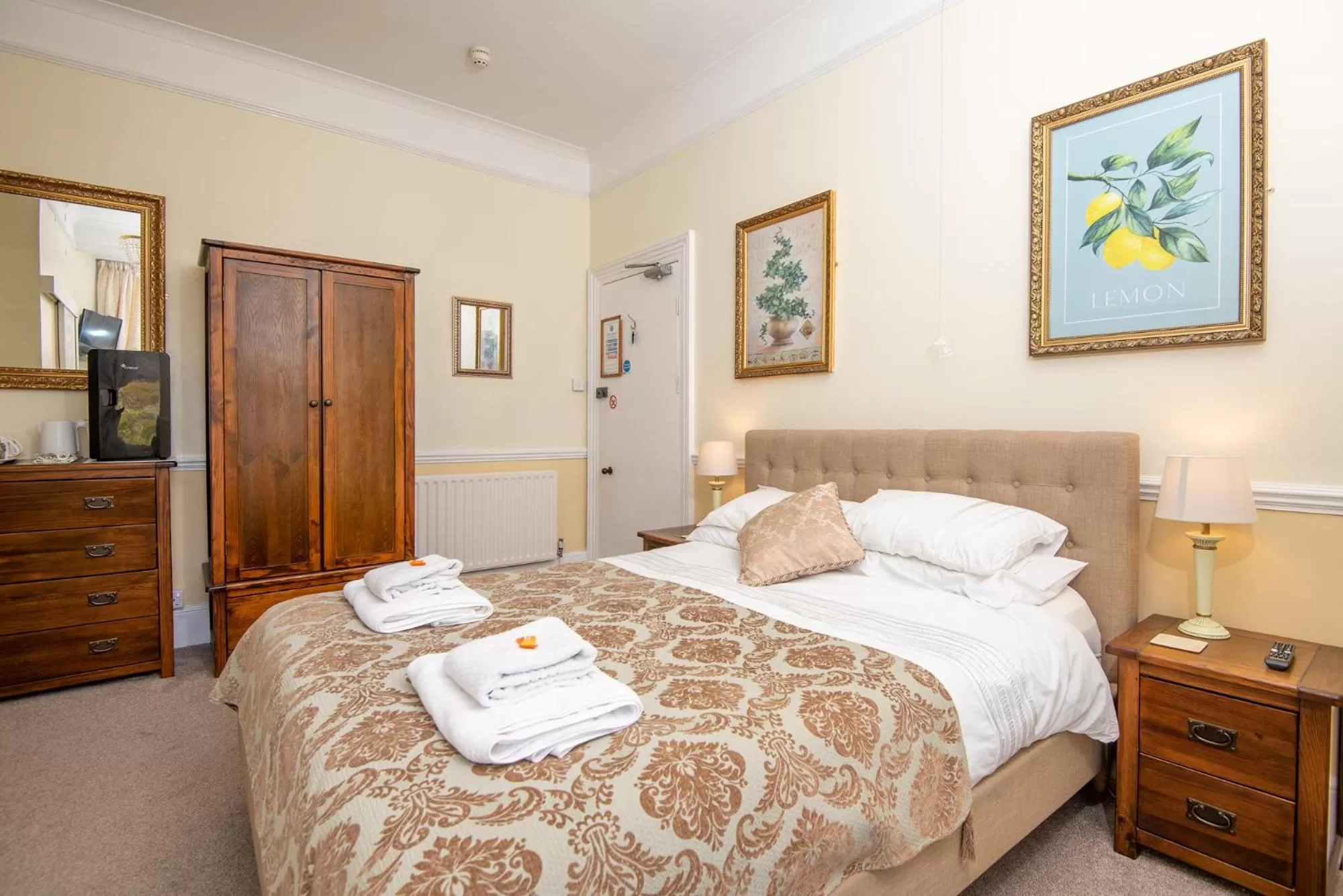 King Room in The Pendennis Guest House