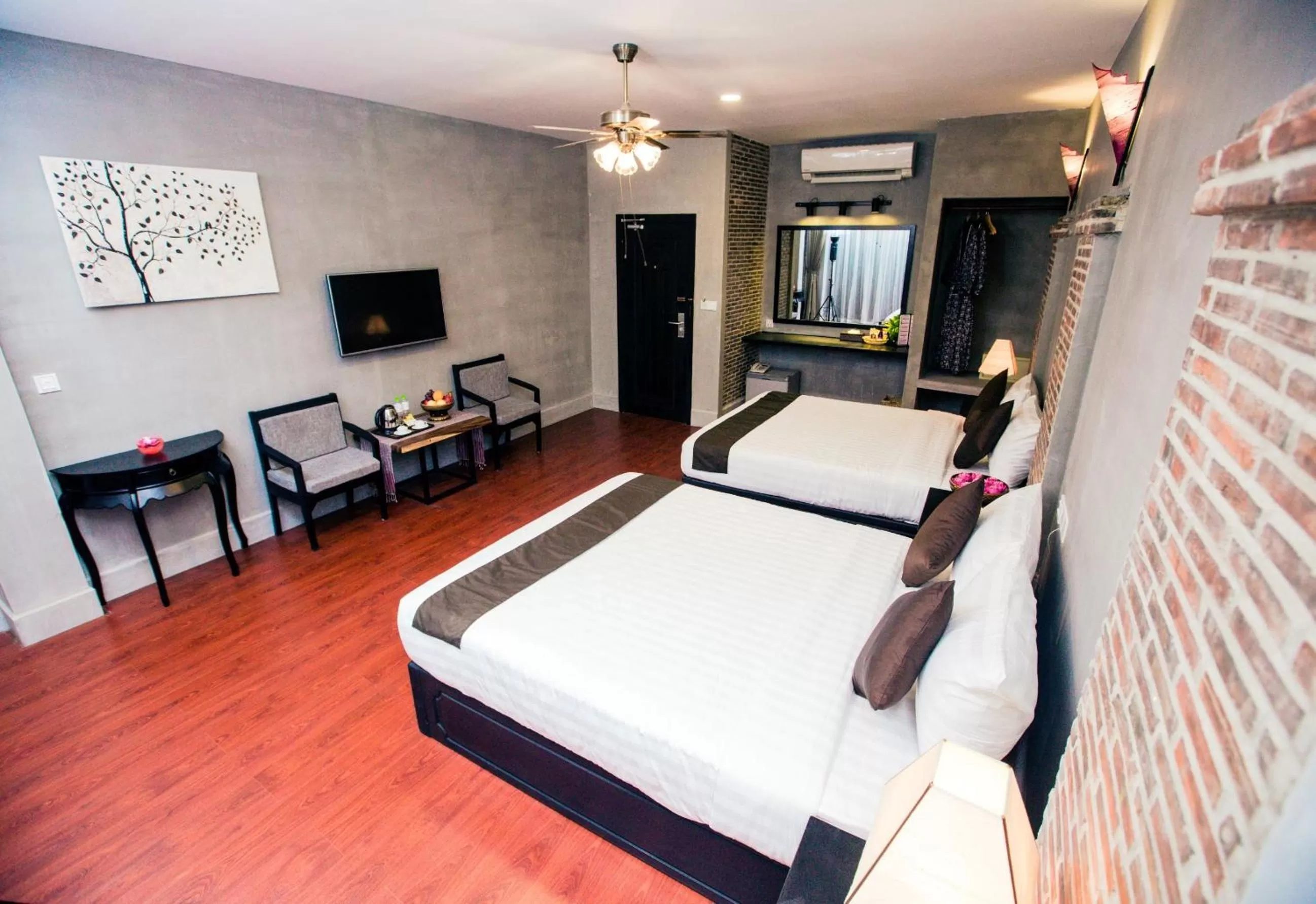 Photo of the whole room, Bed in Vacation Boutique Hotel