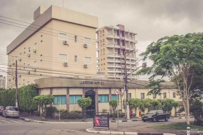 Facade/entrance, Property Building in Jardim Hotel