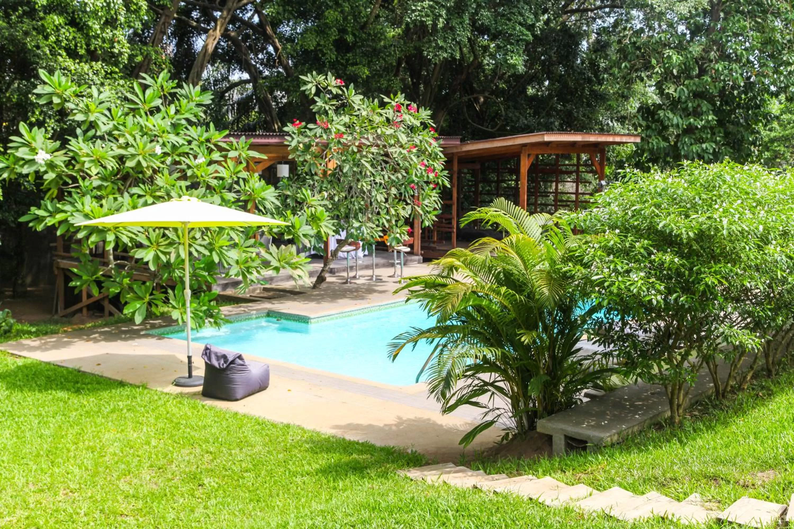 Swimming pool, Garden in Boutique Hotel Particulier