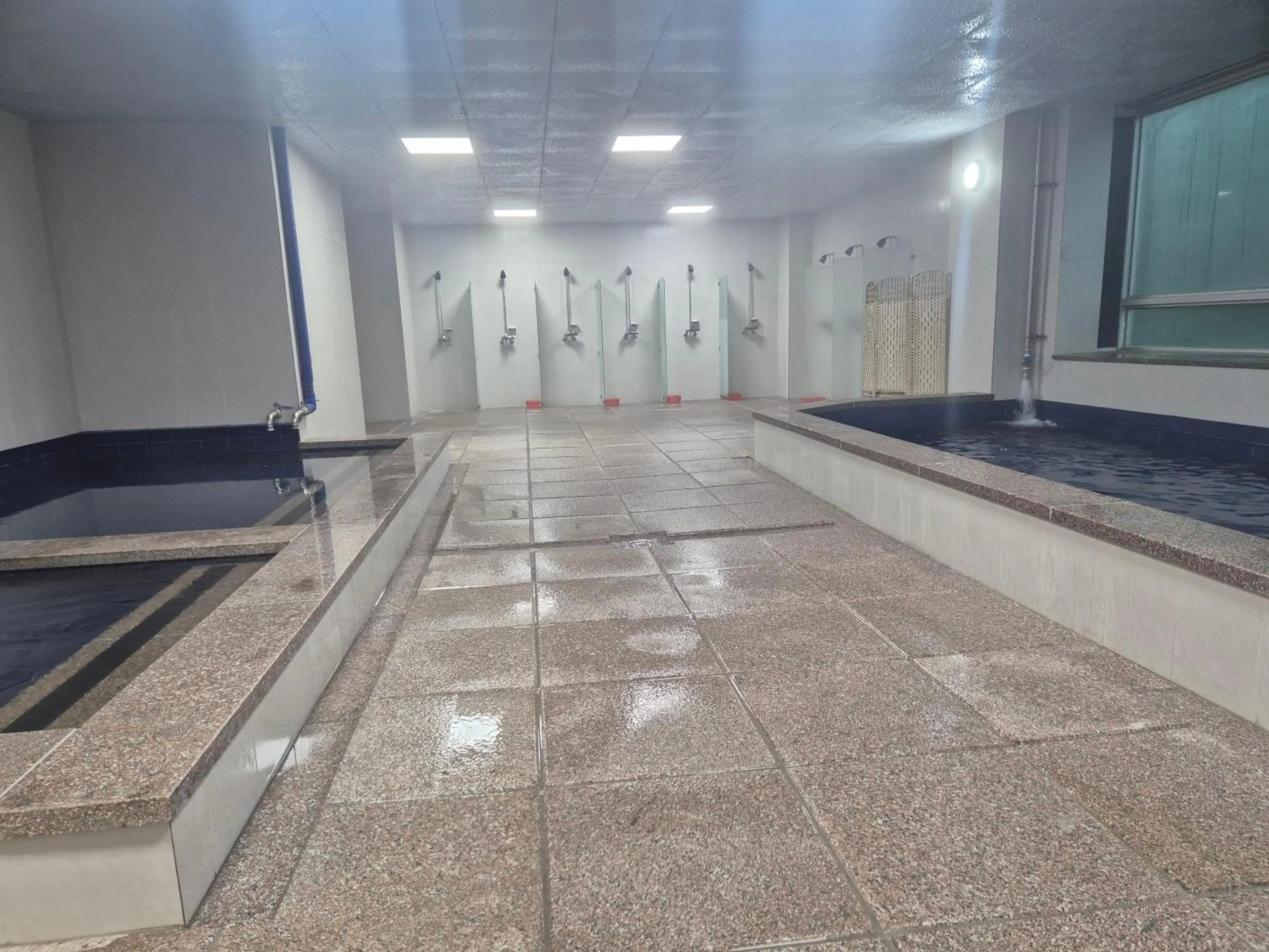 Property building in Gwang Jang Hotel