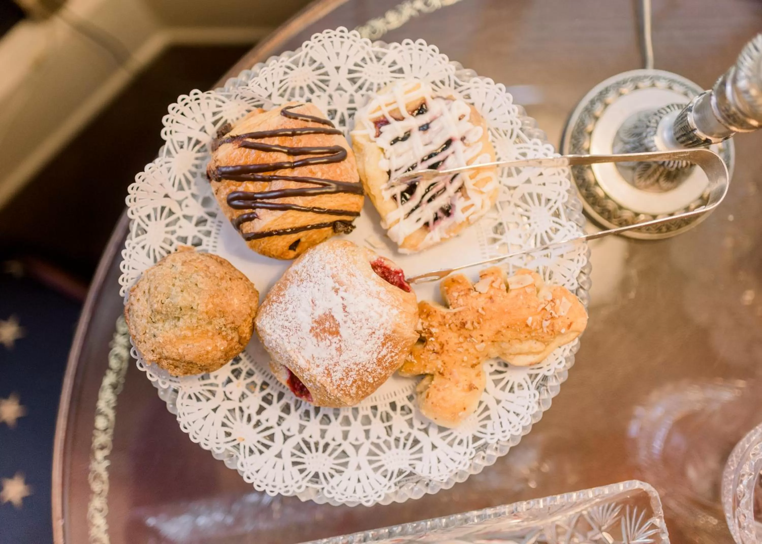 Buffet breakfast in Ballastone Inn