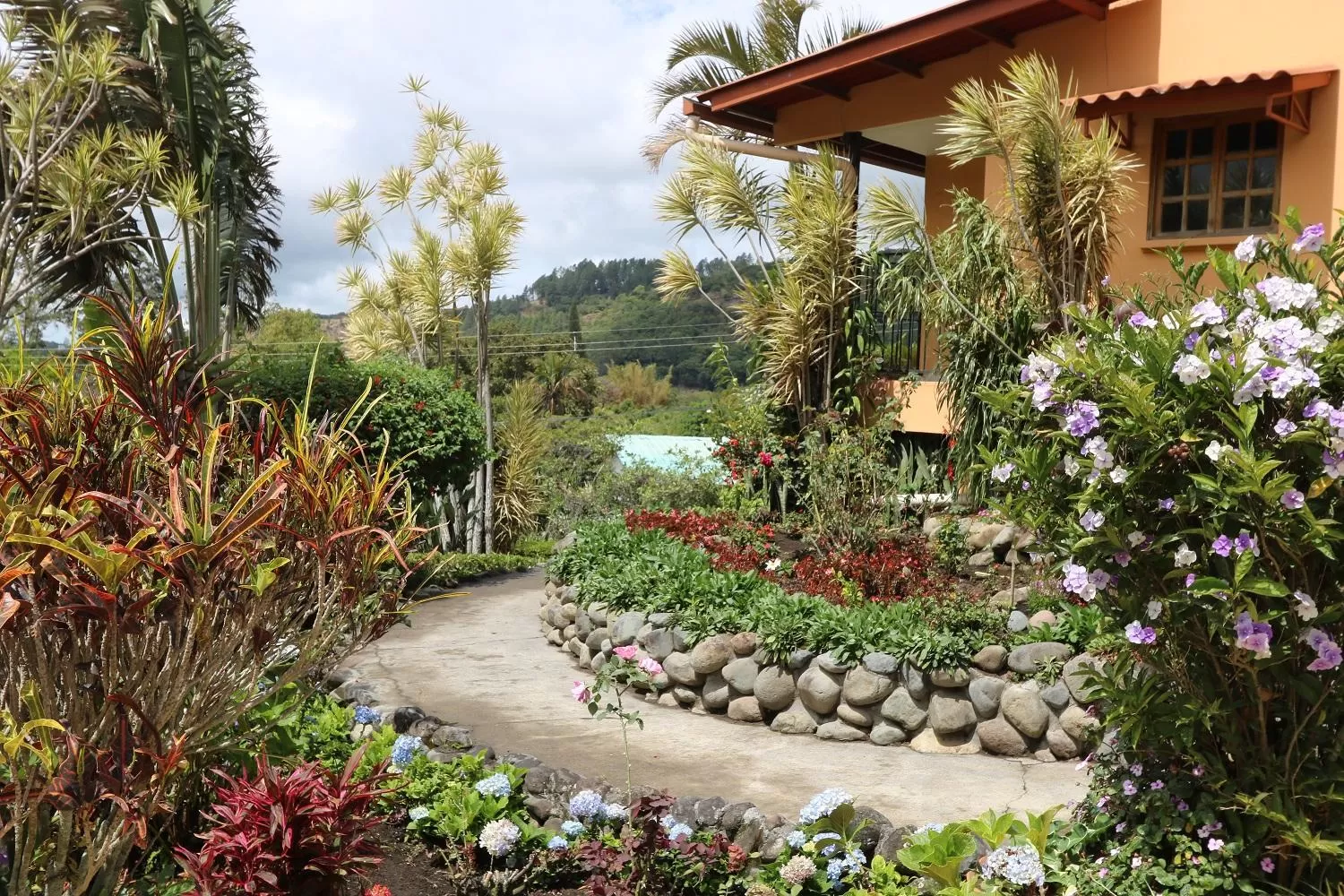 Property building in Aparthotel Los Pinos